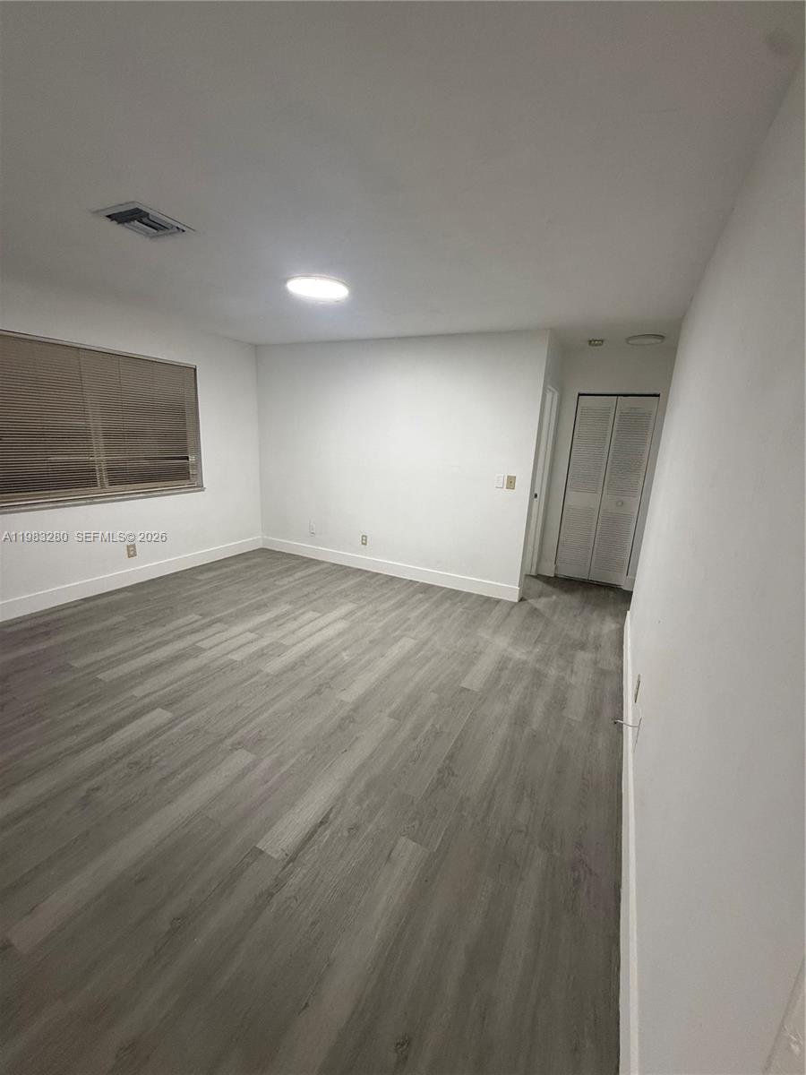 1736 N 16th Ct # 2 Unit: 1-2