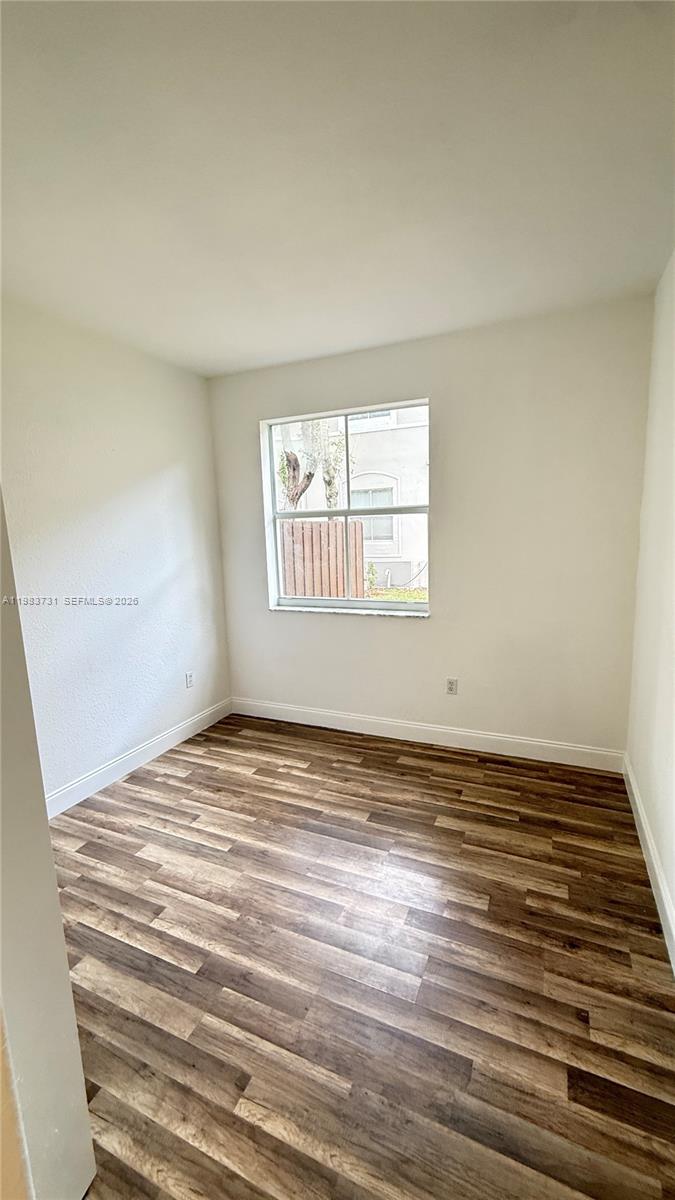 1663 SE 27th Dr # 102