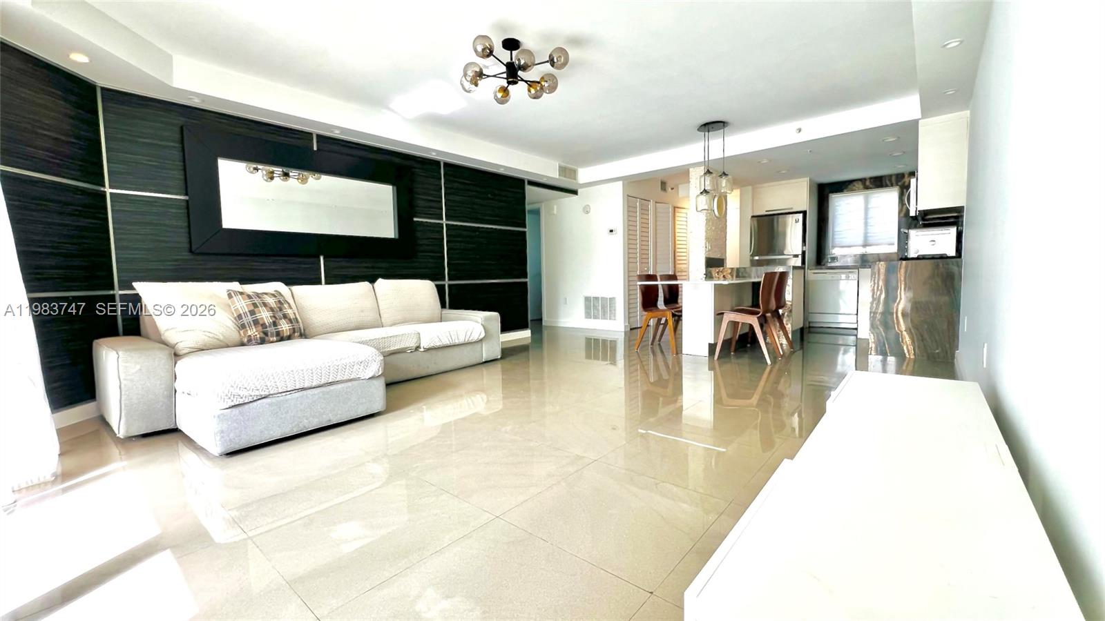 1700 NW N River Dr # 404