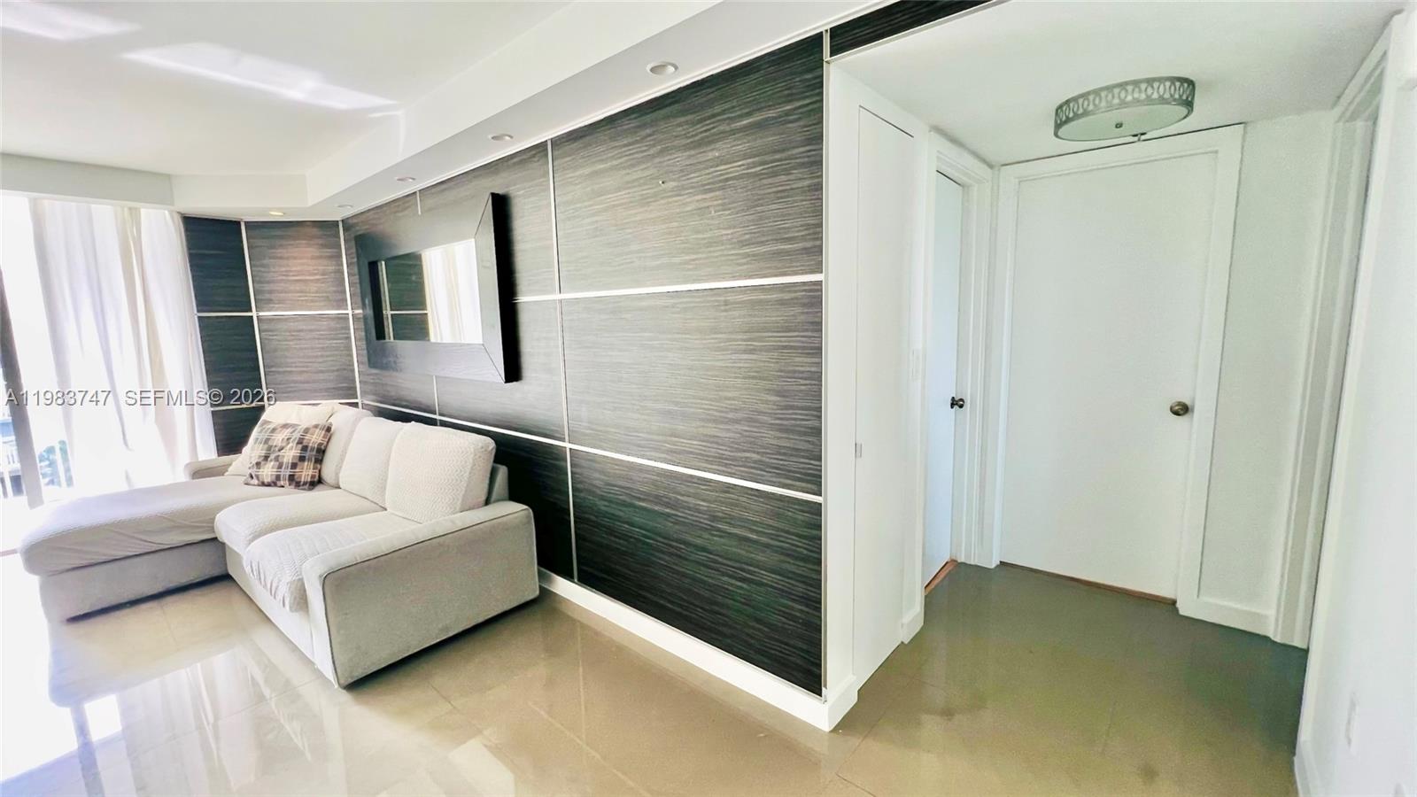 1700 NW N River Dr # 404