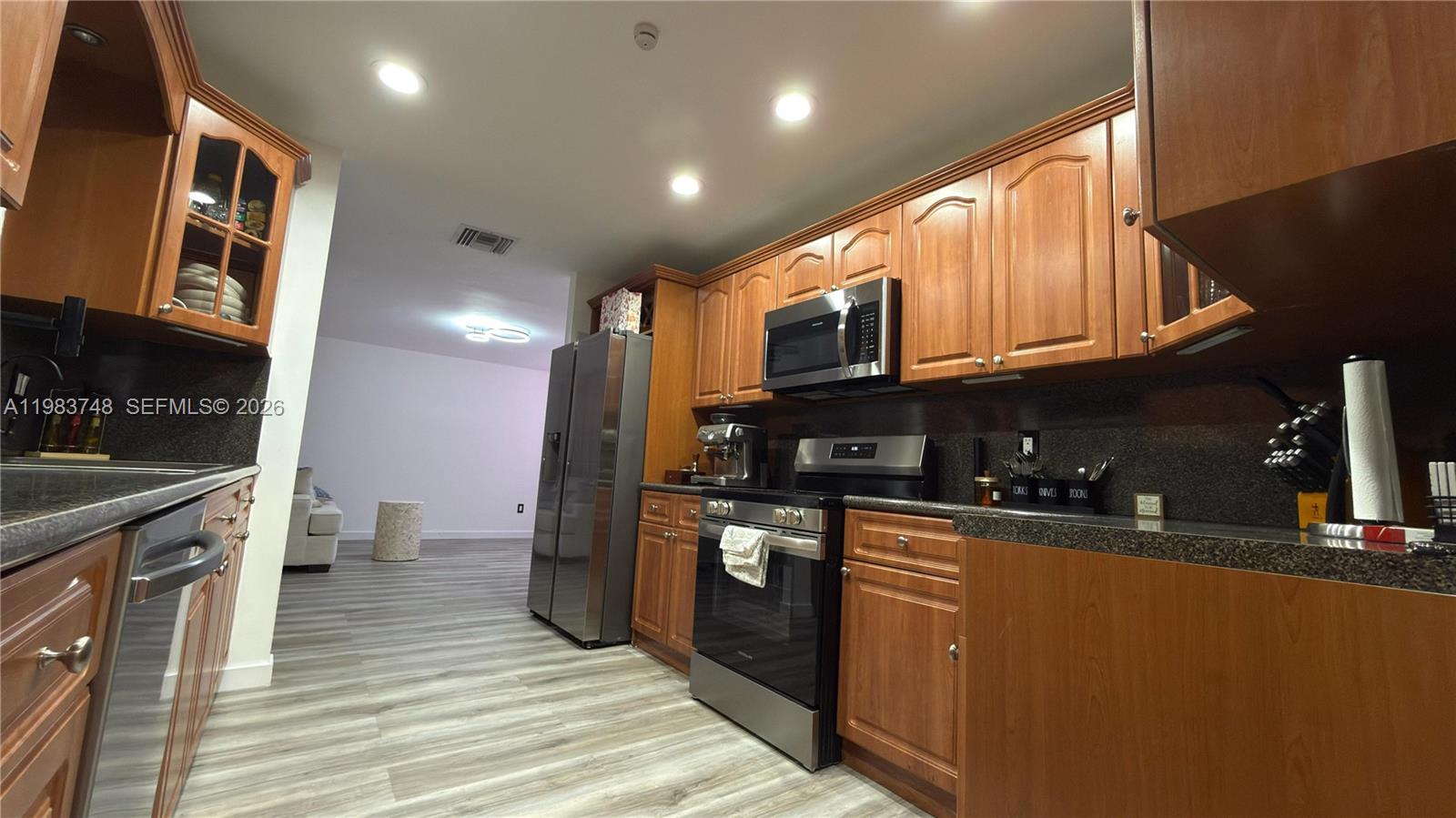 1001 SW 98th Ave # 00