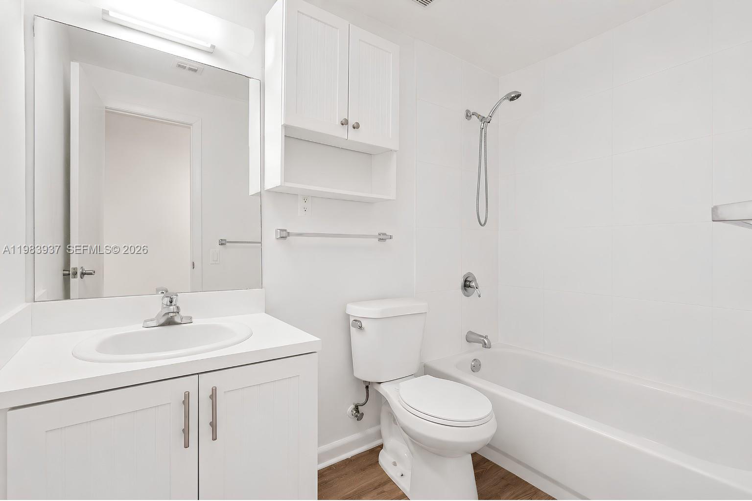1185 Marseille Dr # 202