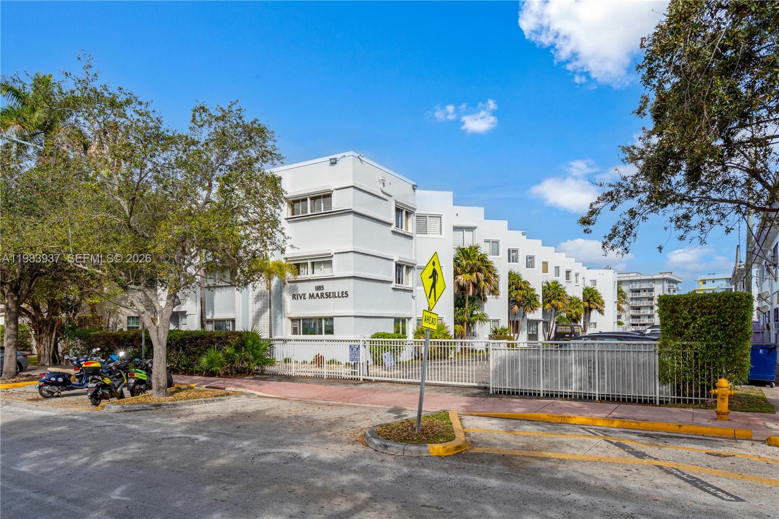 1185 Marseille Dr # 202