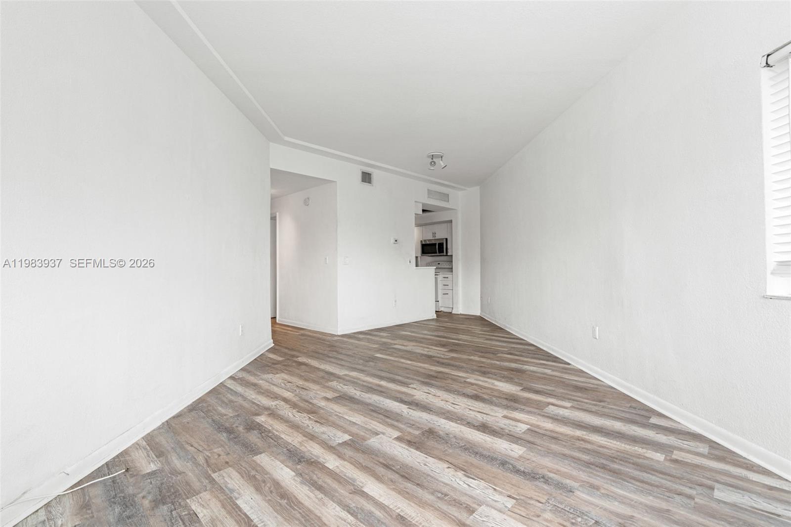 1185 Marseille Dr # 202