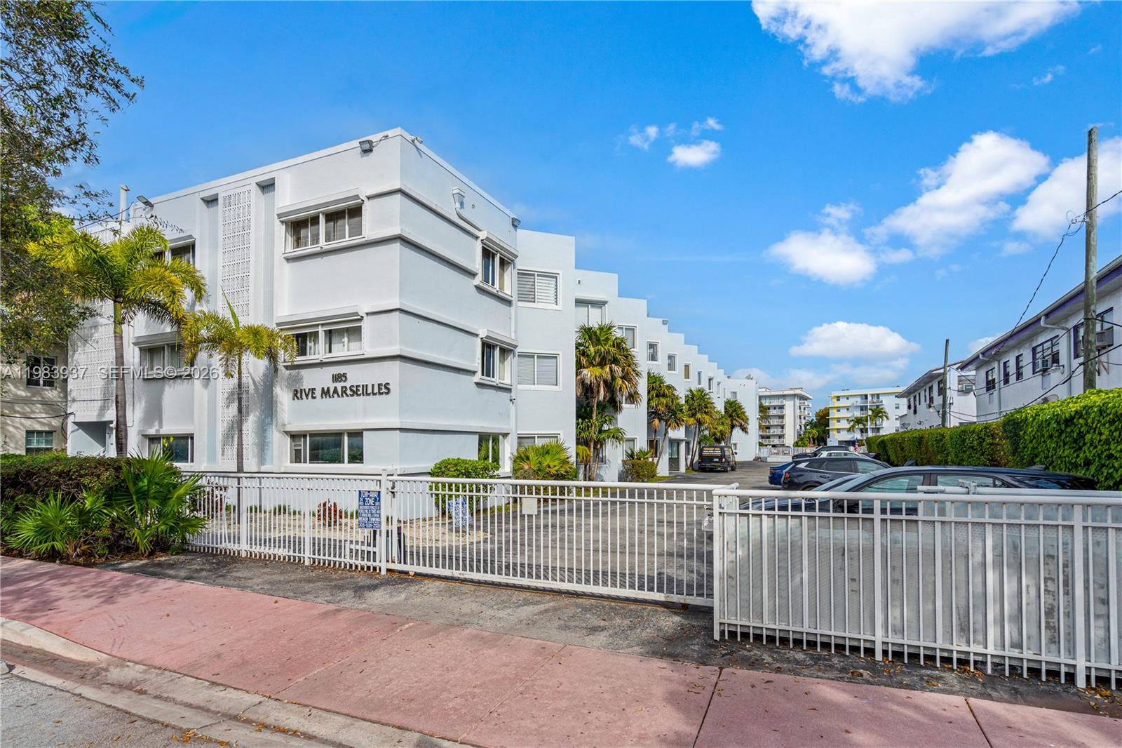 1185 Marseille Dr # 202