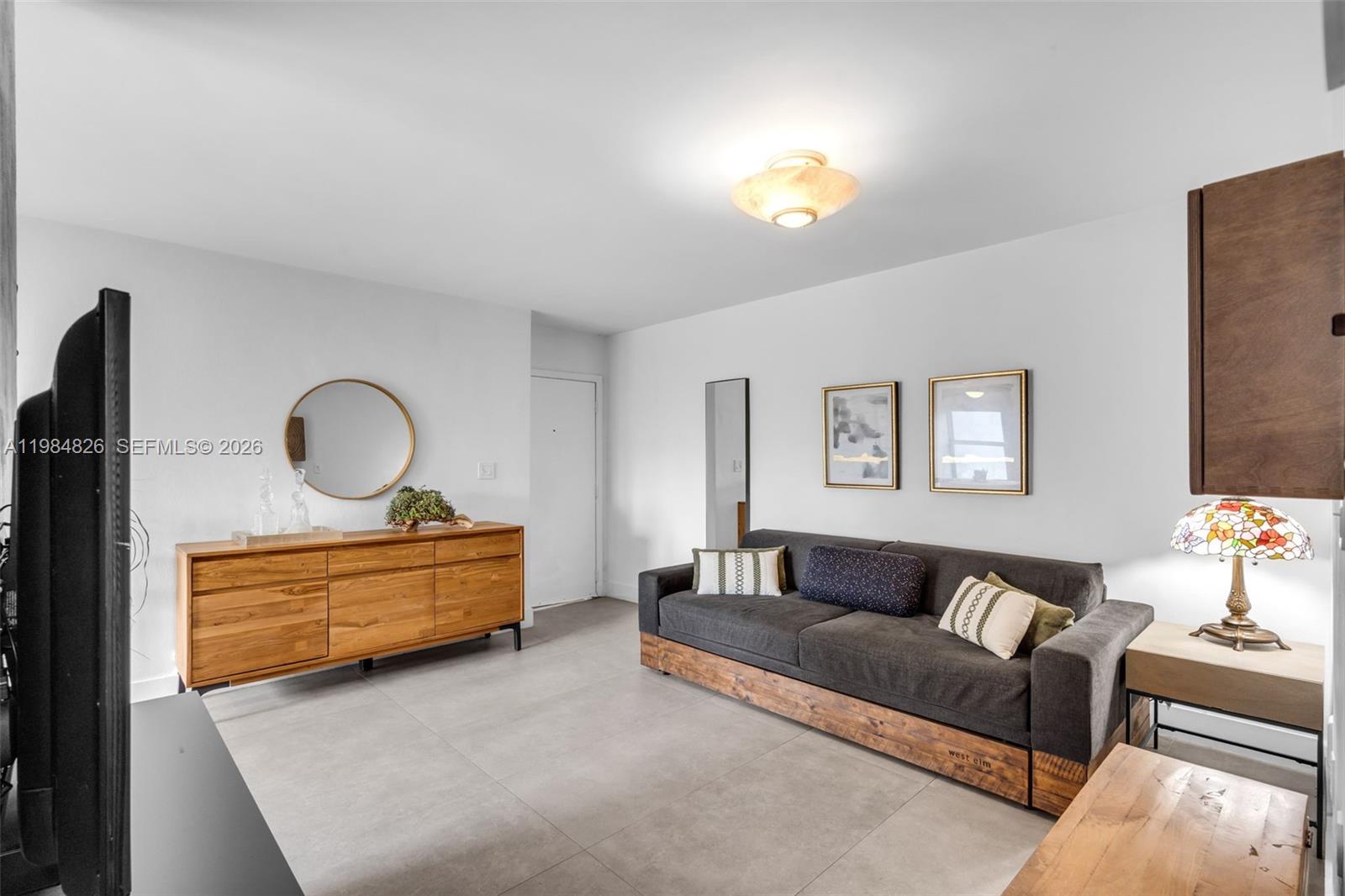 820 Salzedo St # 403