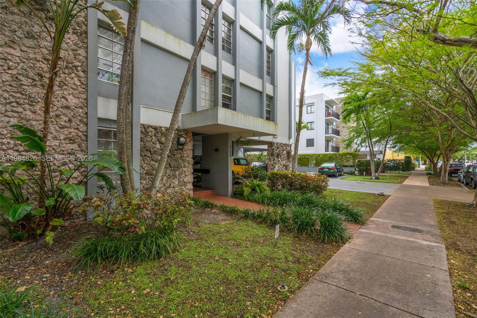 820 Salzedo St # 403