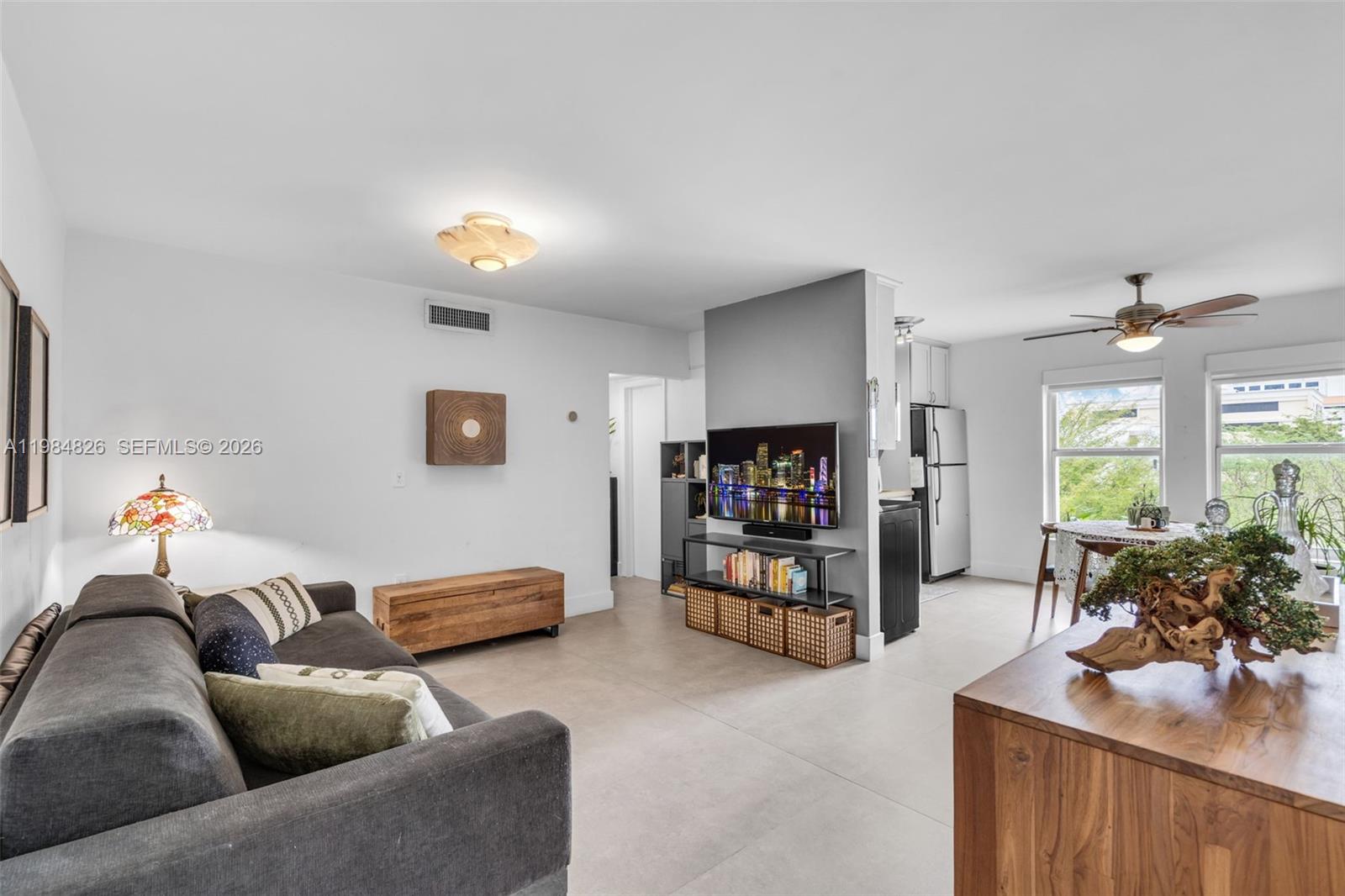 820 Salzedo St # 403