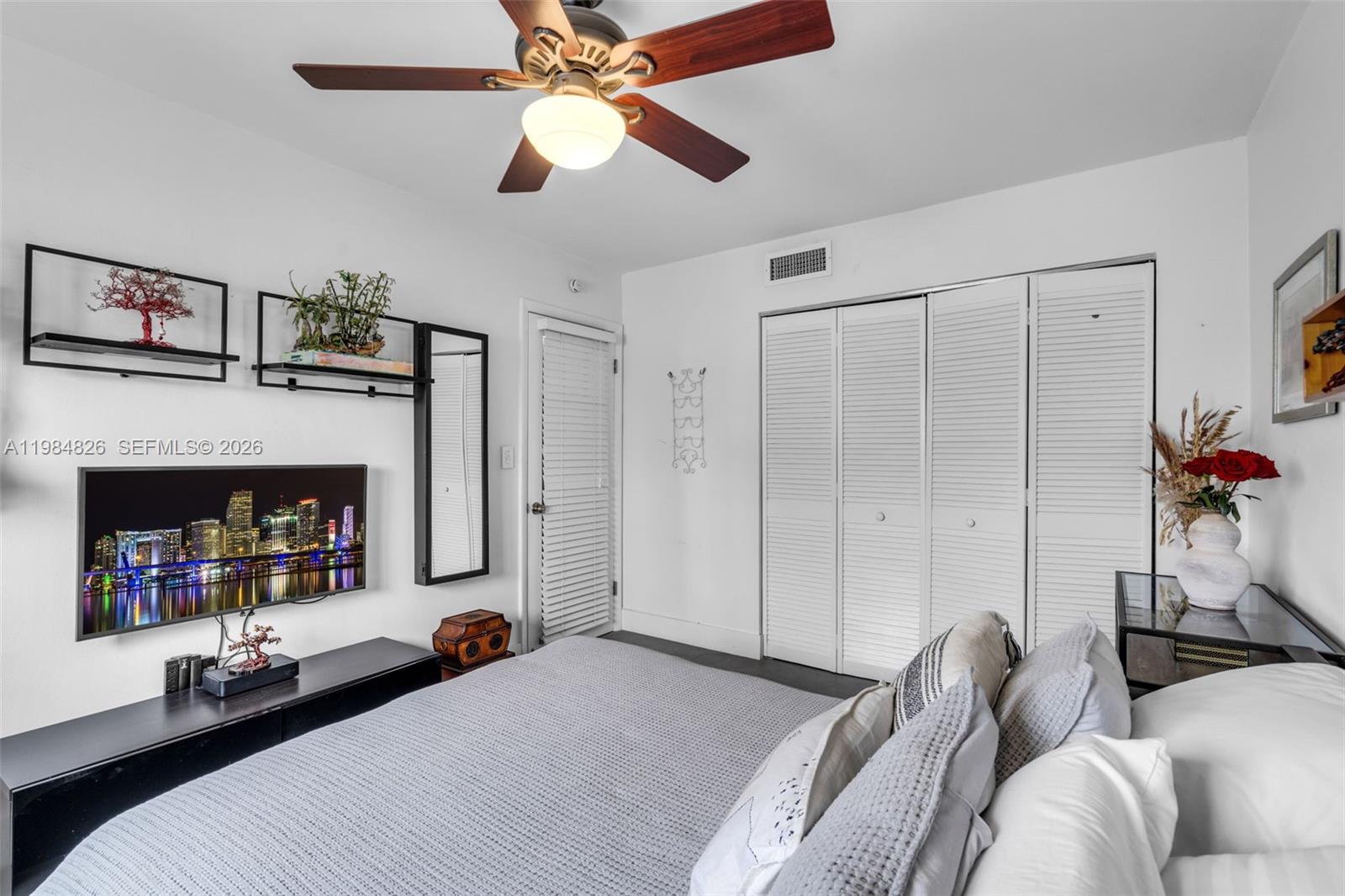 820 Salzedo St # 403