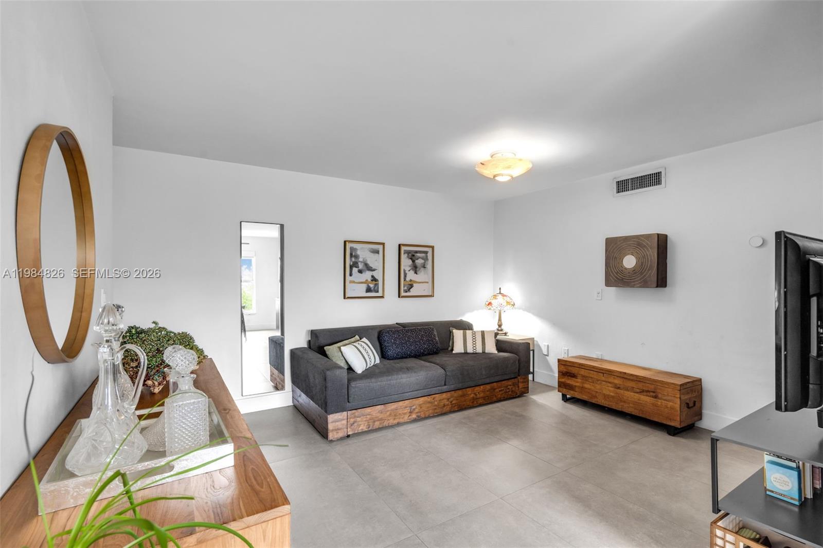 820 Salzedo St # 403