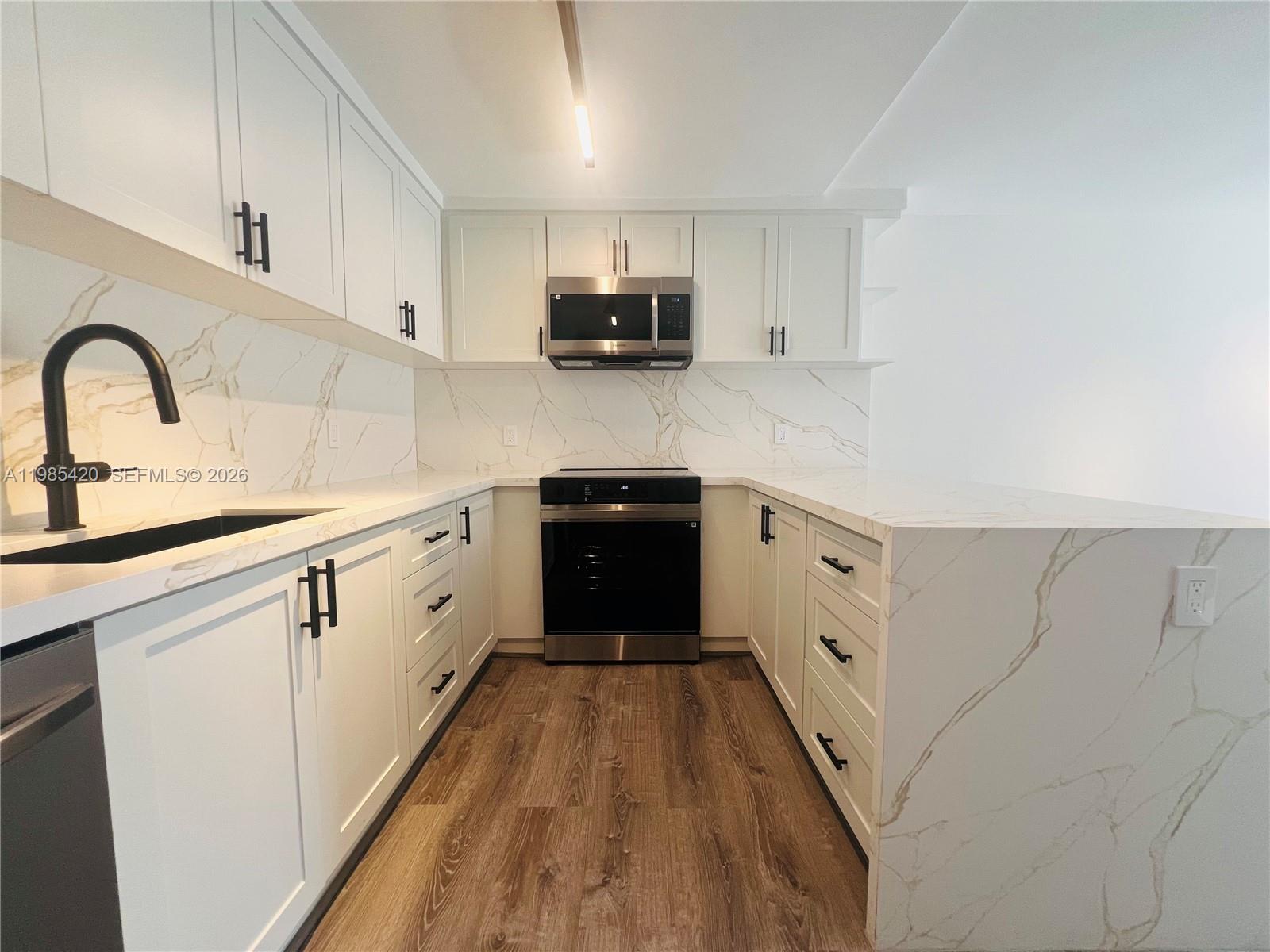 201 Jefferson Ave # 4C