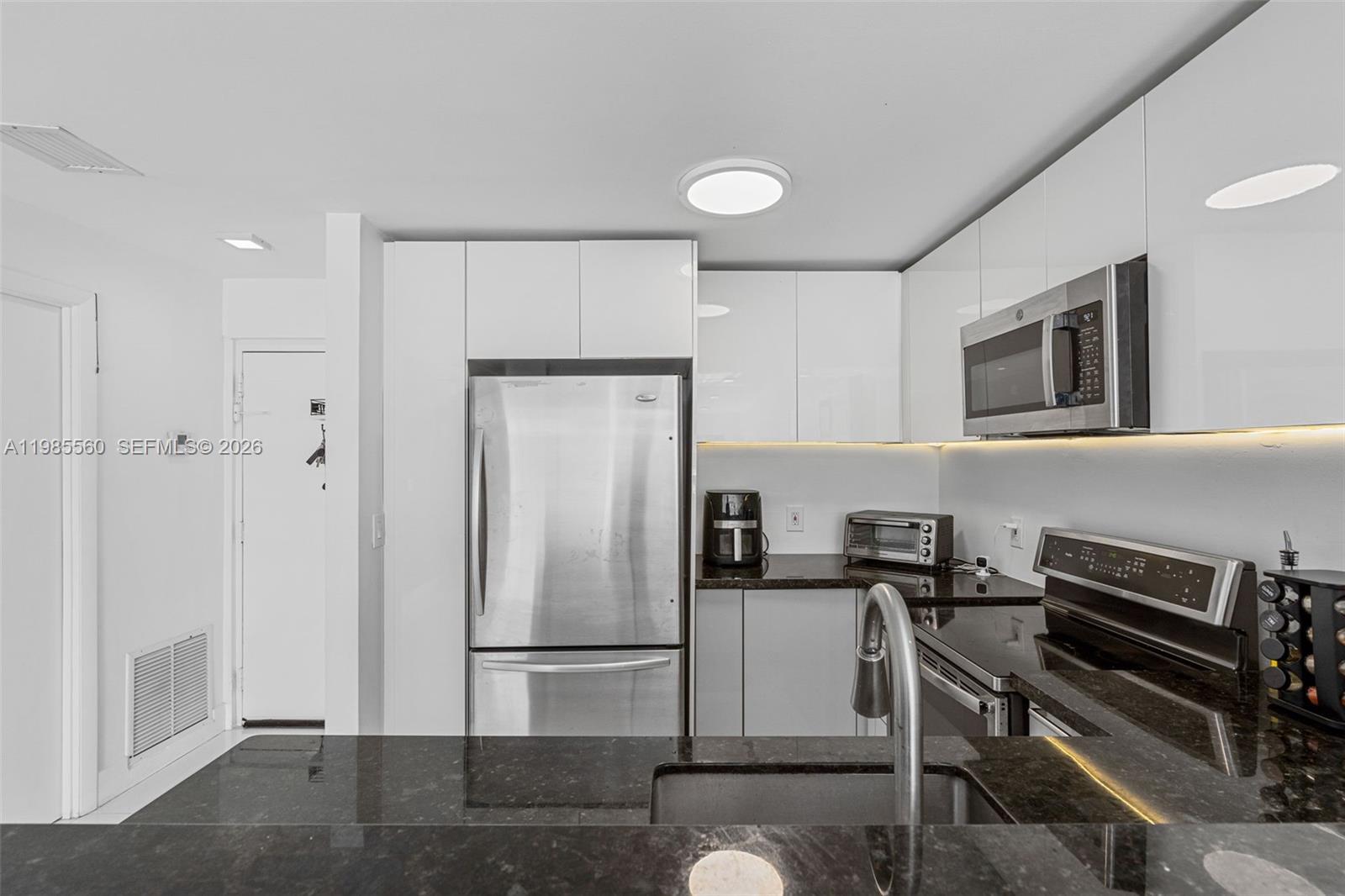 6545 Indian Creek Dr # 306