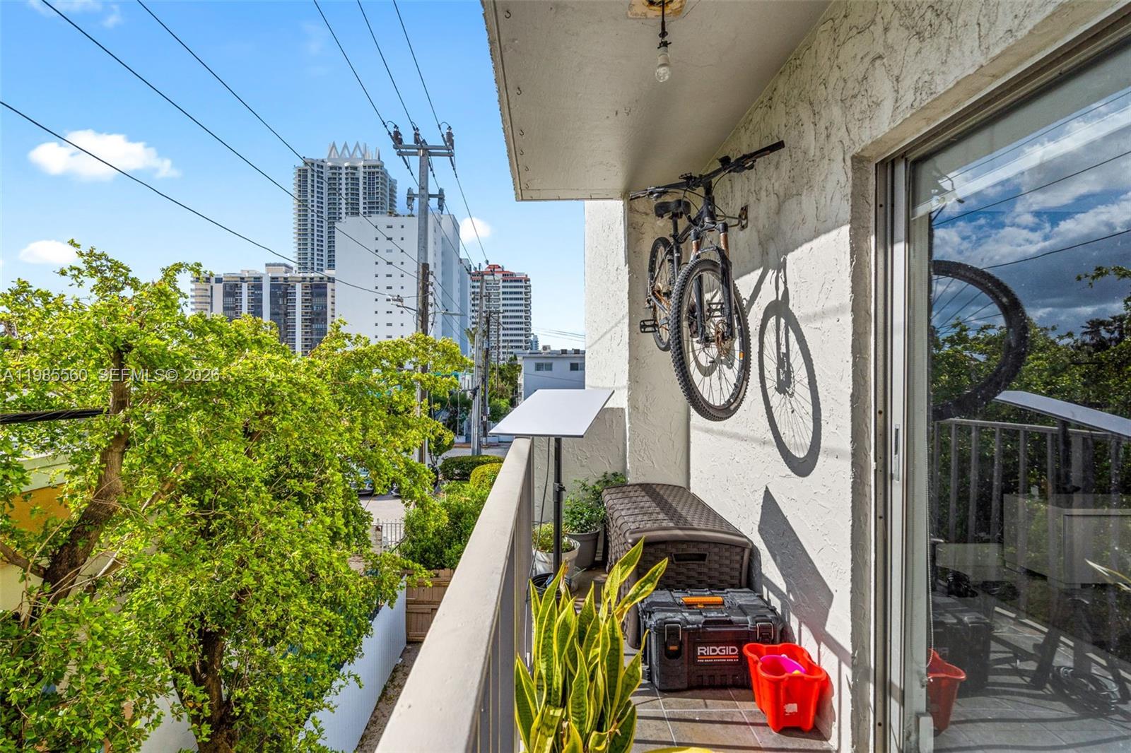 6545 Indian Creek Dr # 306