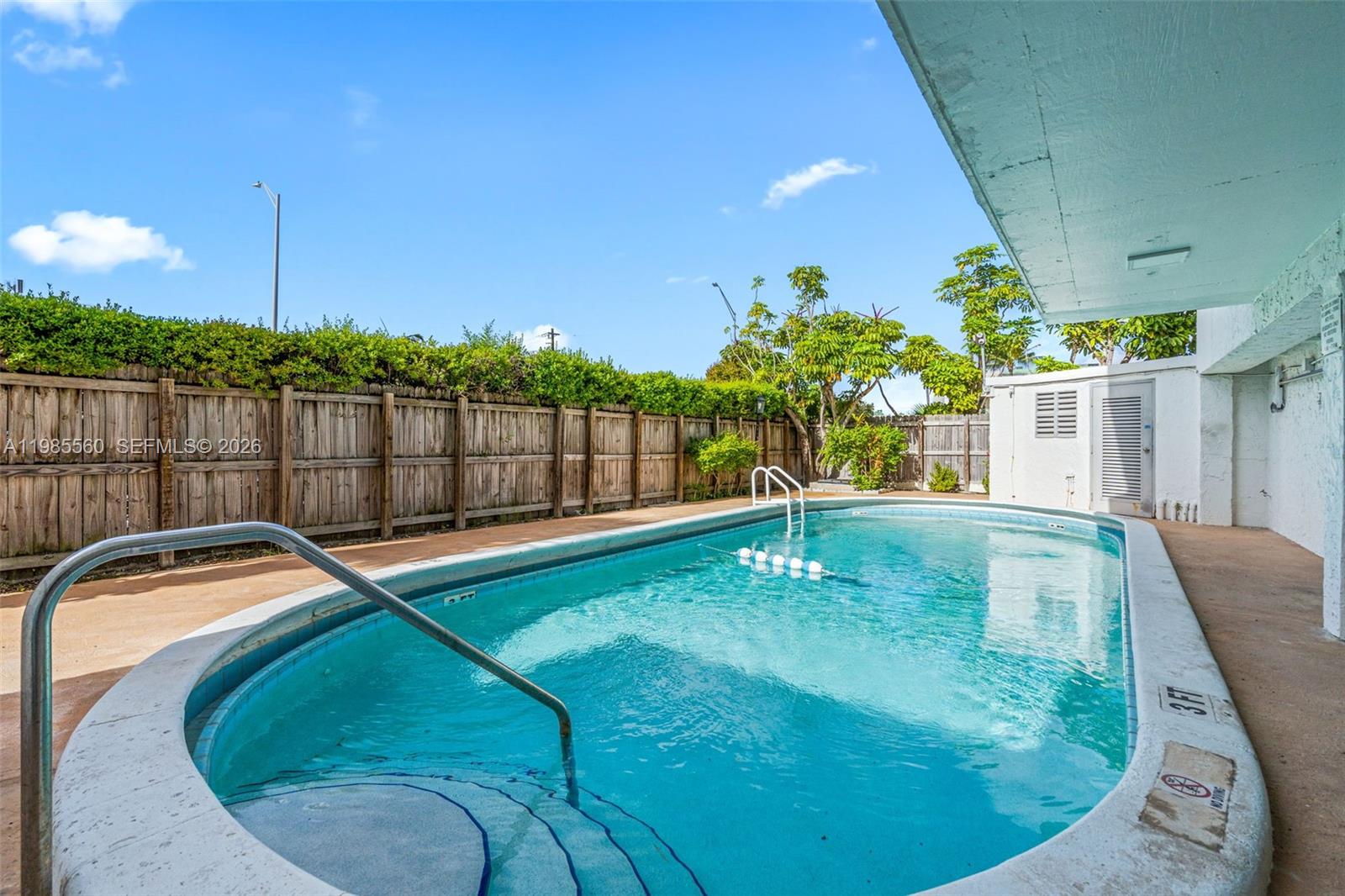 6545 Indian Creek Dr # 306