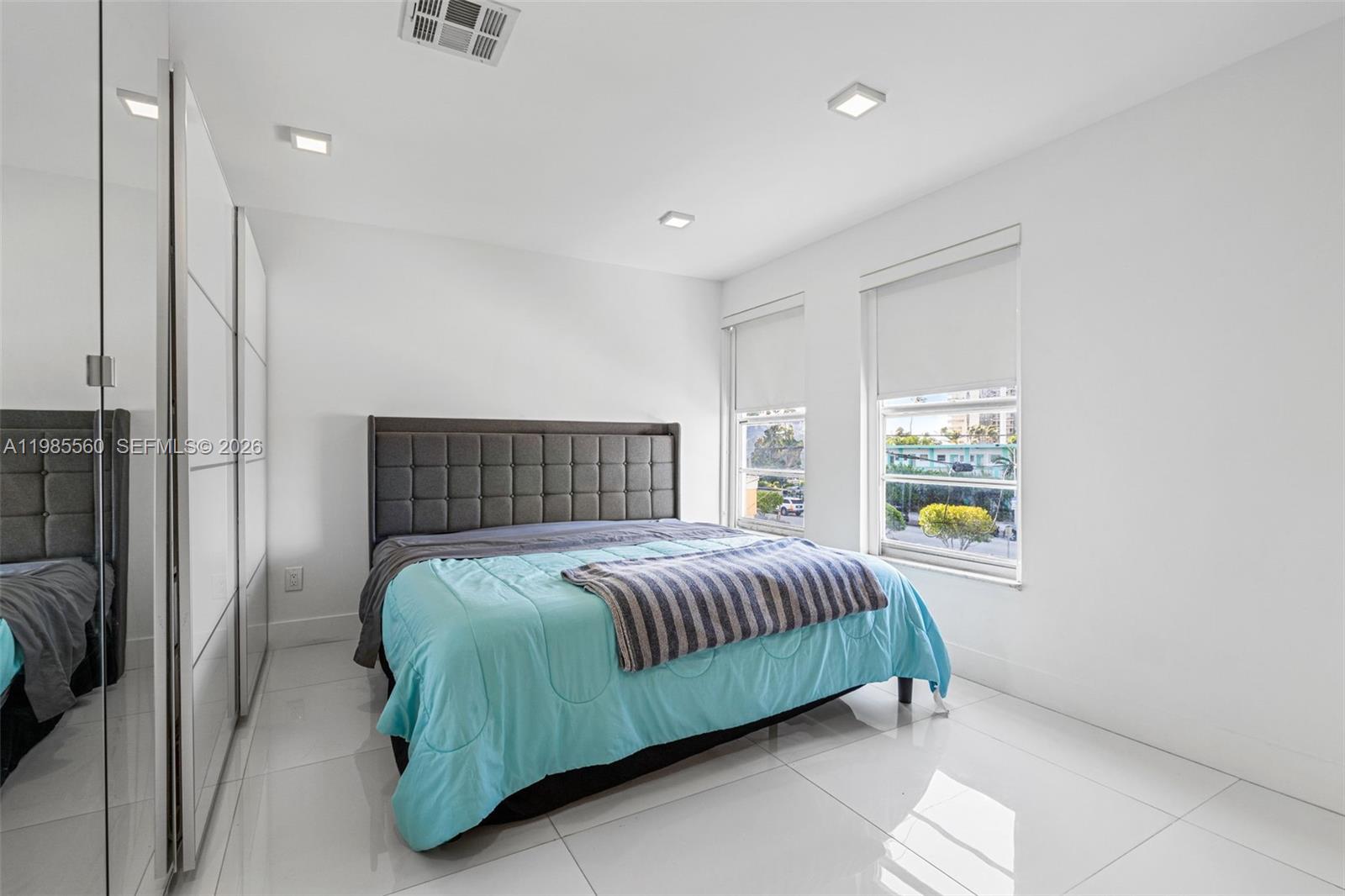 6545 Indian Creek Dr # 306