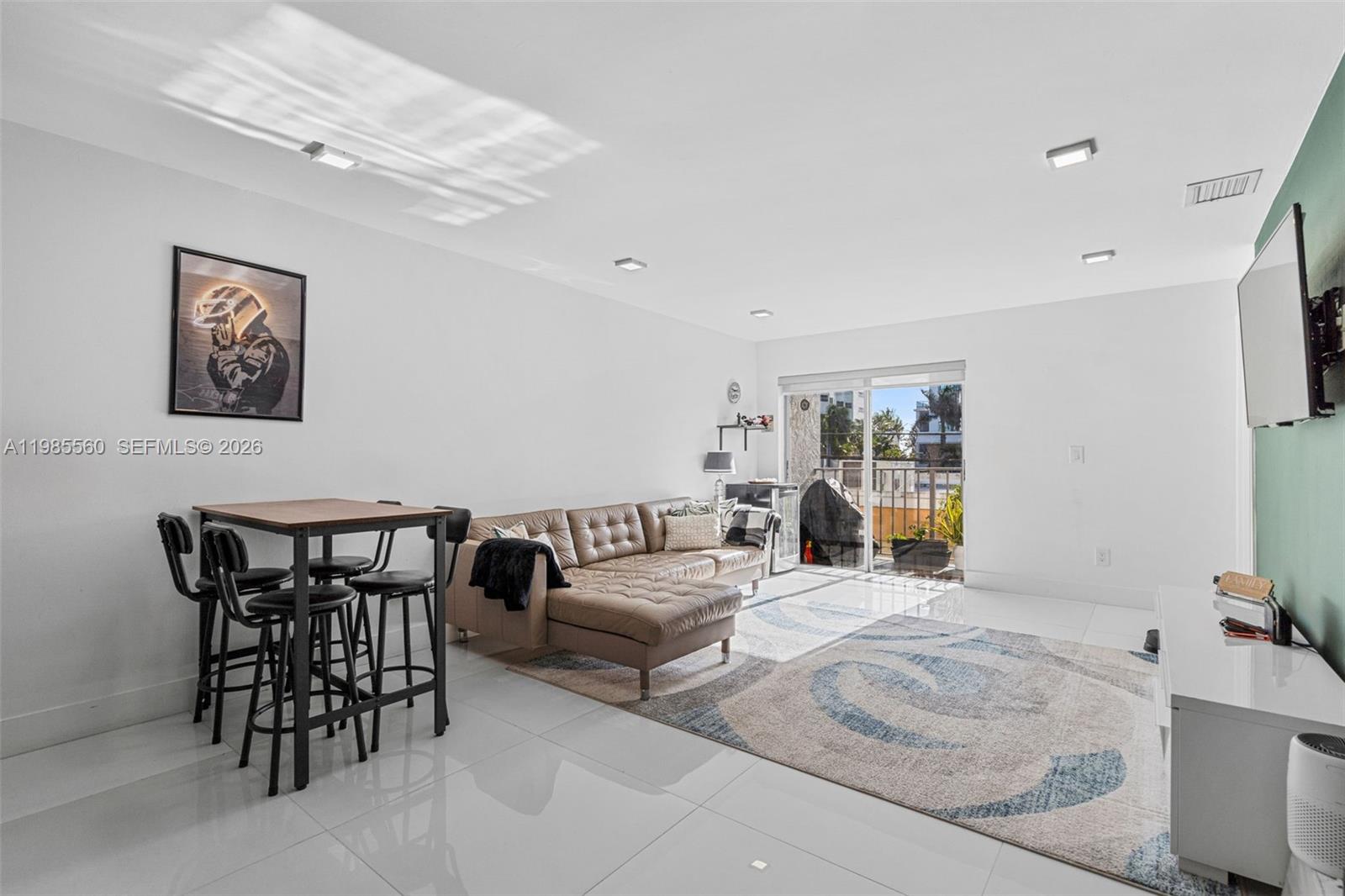 6545 Indian Creek Dr # 306