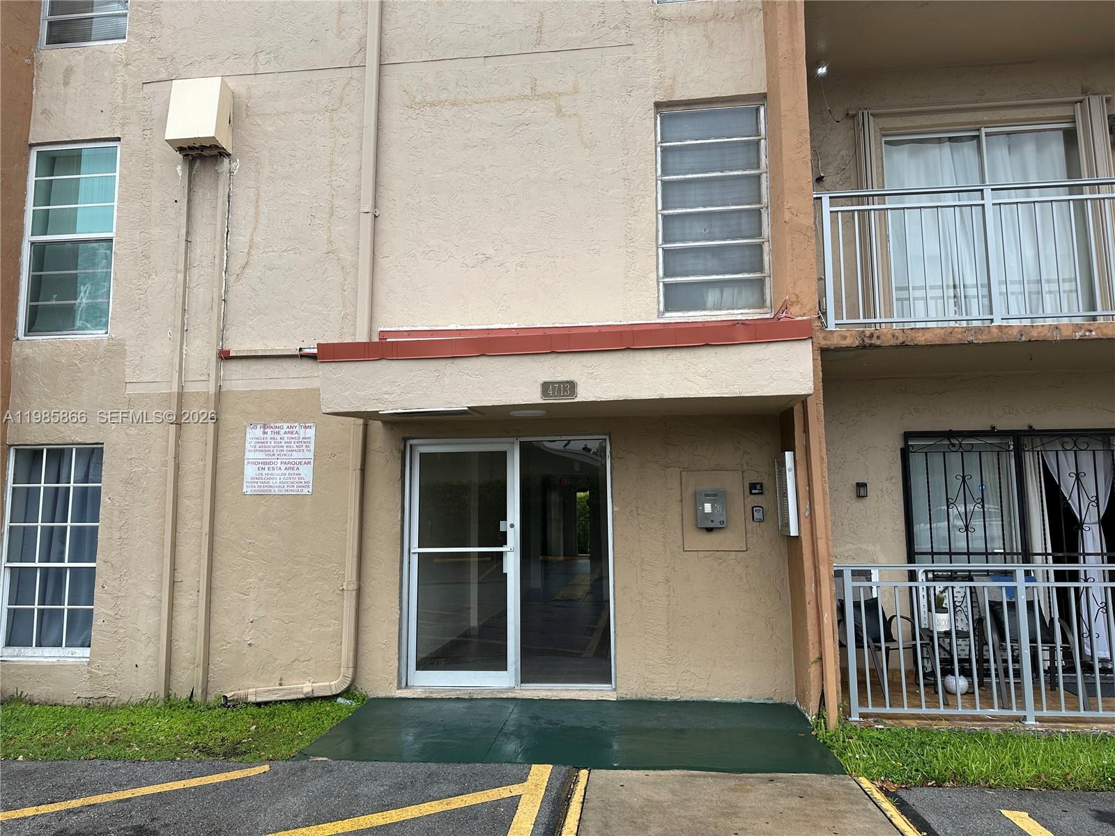 4713 NW 7th St # 1 Unit: 406-1
