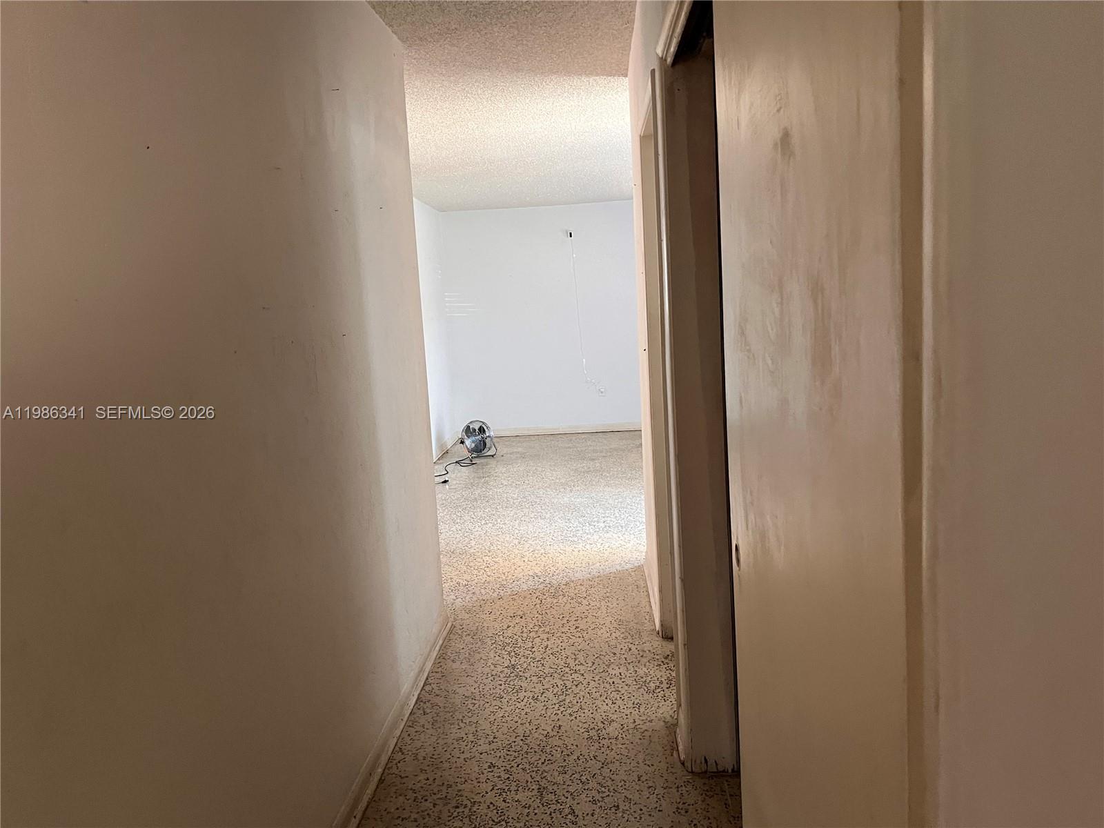 9950 SW 35th Ter
