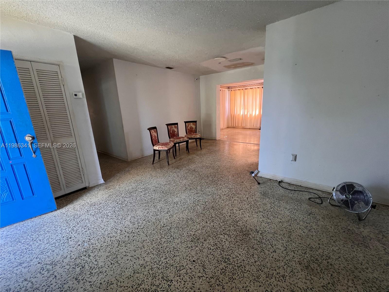 9950 SW 35th Ter