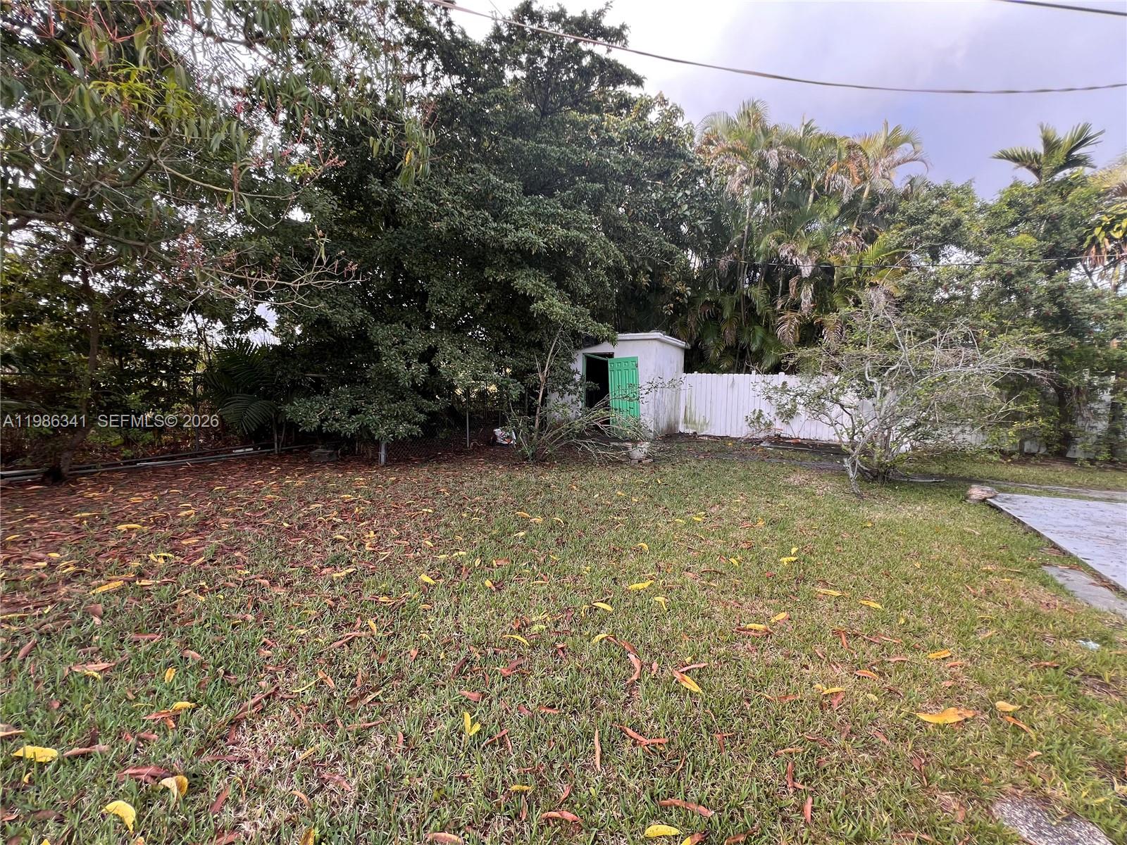 9950 SW 35th Ter