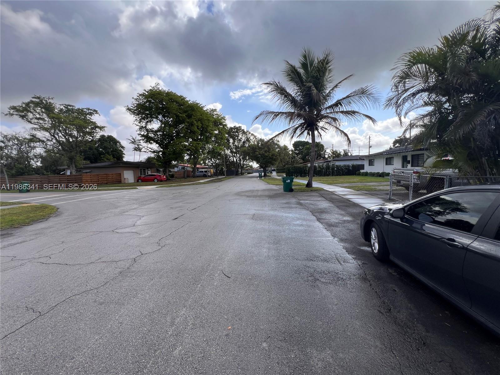 9950 SW 35th Ter