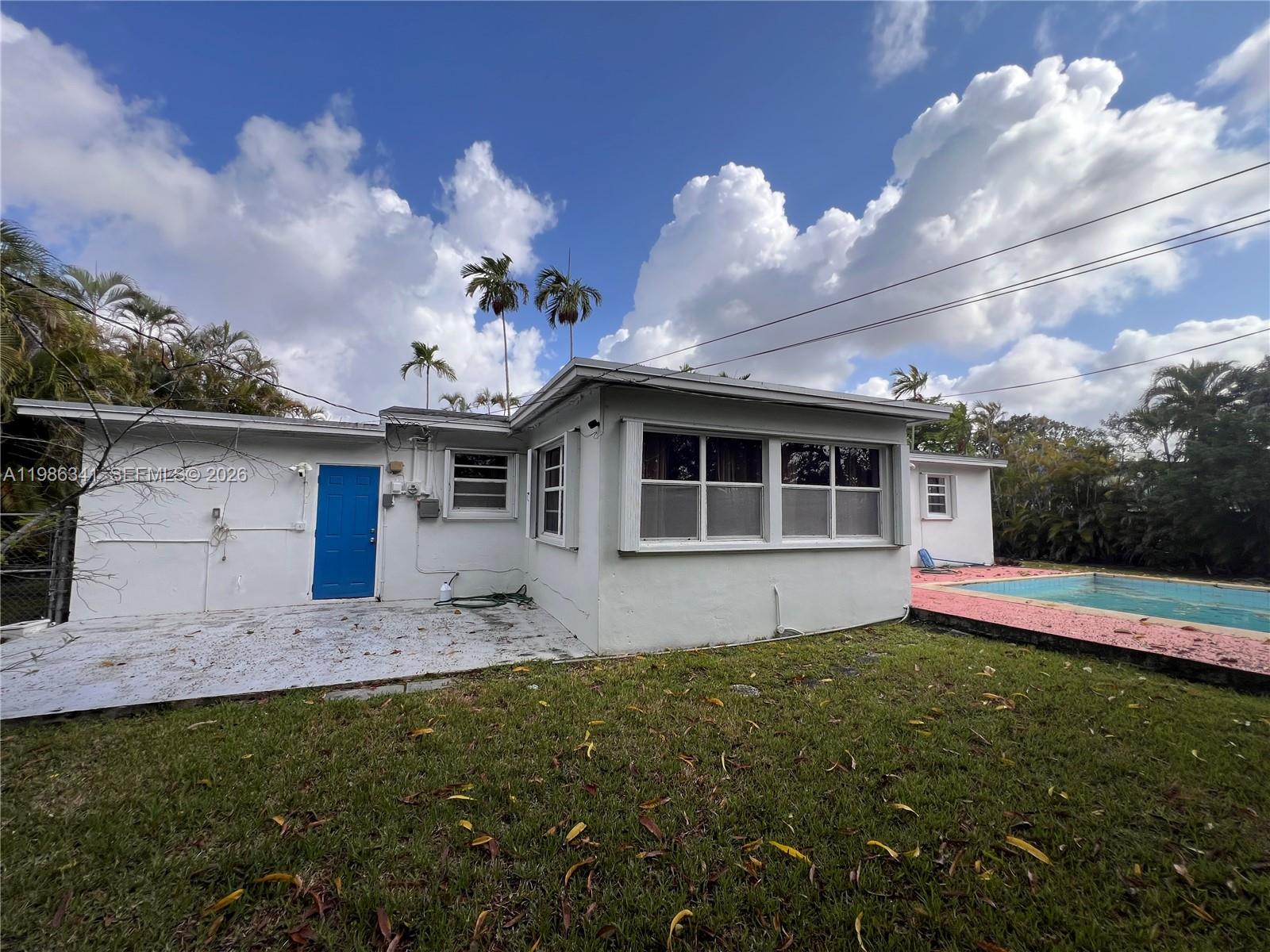 9950 SW 35th Ter