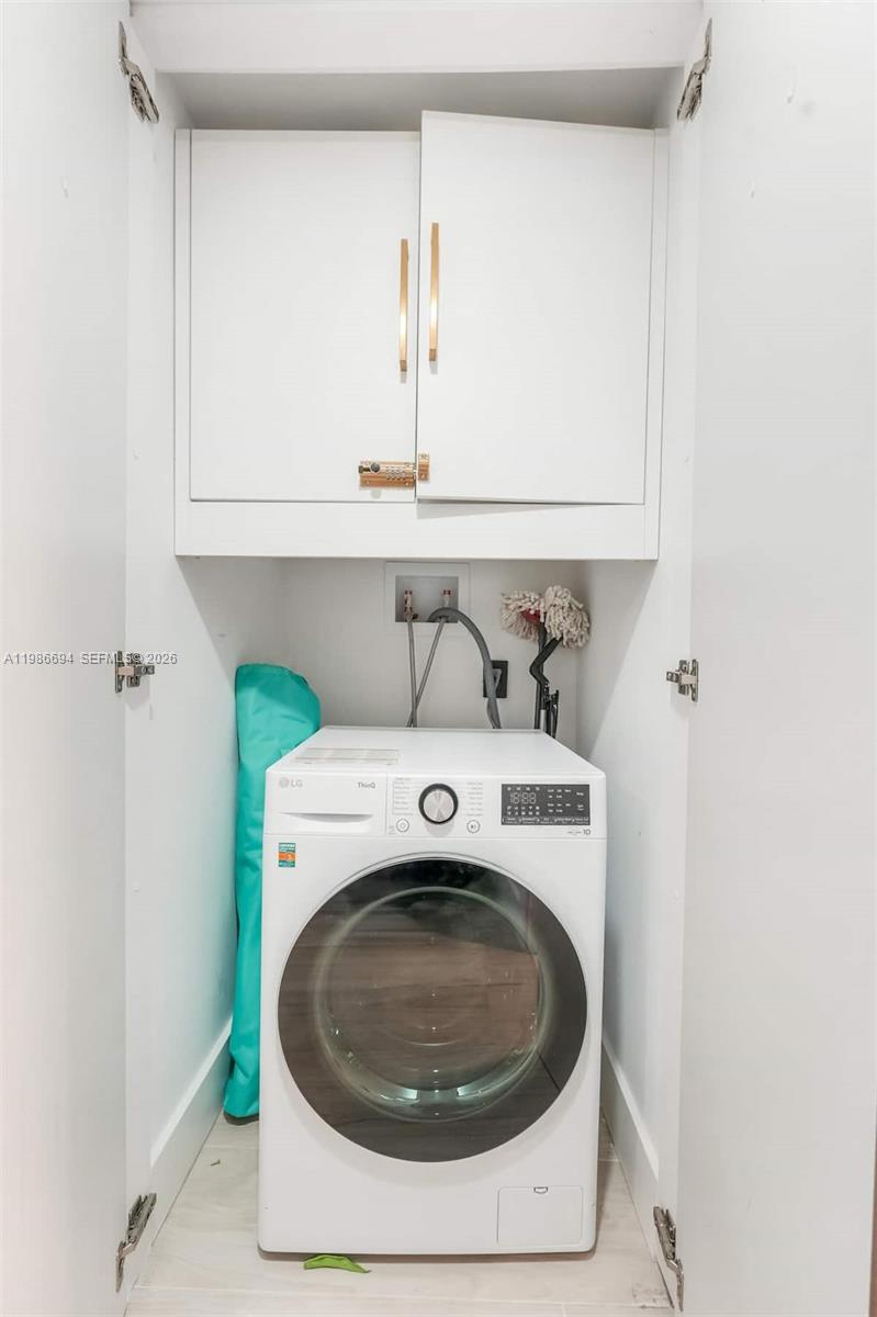 100 Collins Ave # 202