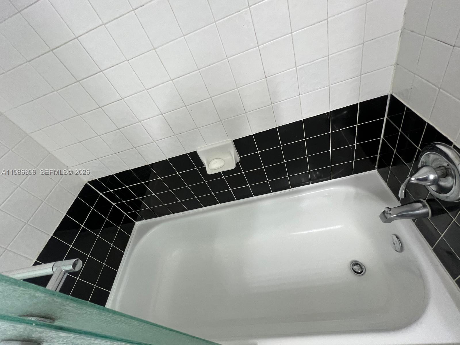 1432 S Lakeside Dr # 5