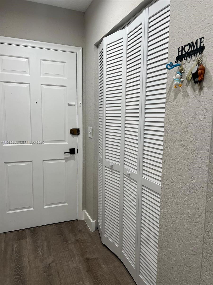 1432 S Lakeside Dr # 5