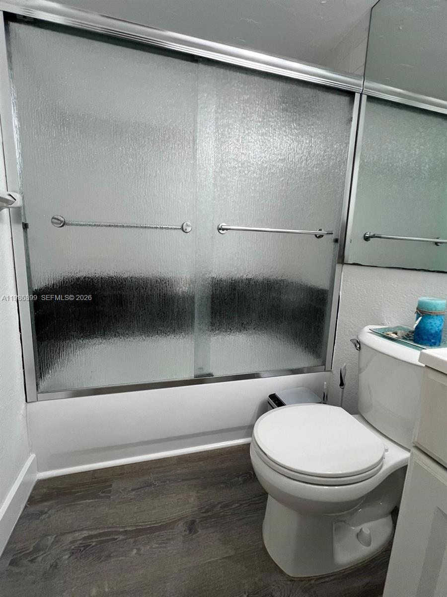 1432 S Lakeside Dr # 5