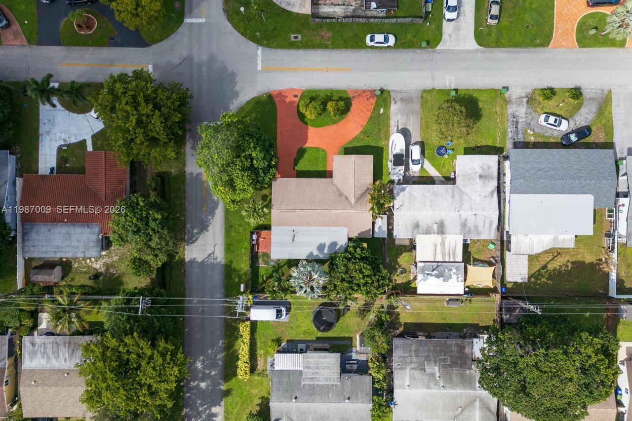 8740 NW 11th St