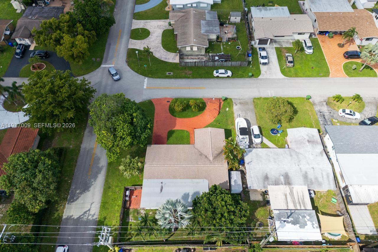 8740 NW 11th St
