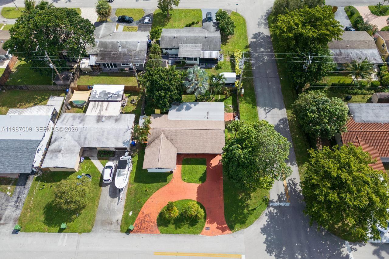 8740 NW 11th St