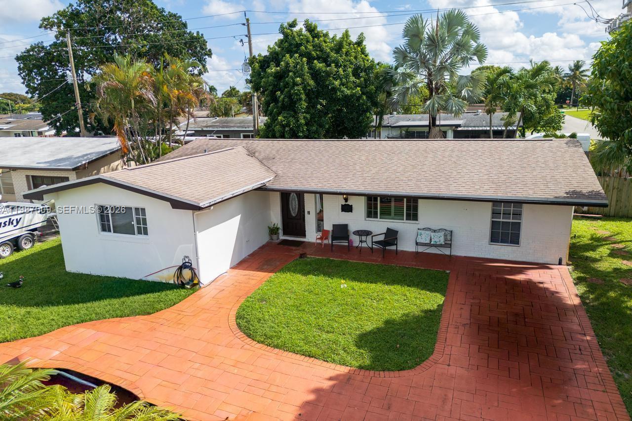 8740 NW 11th St