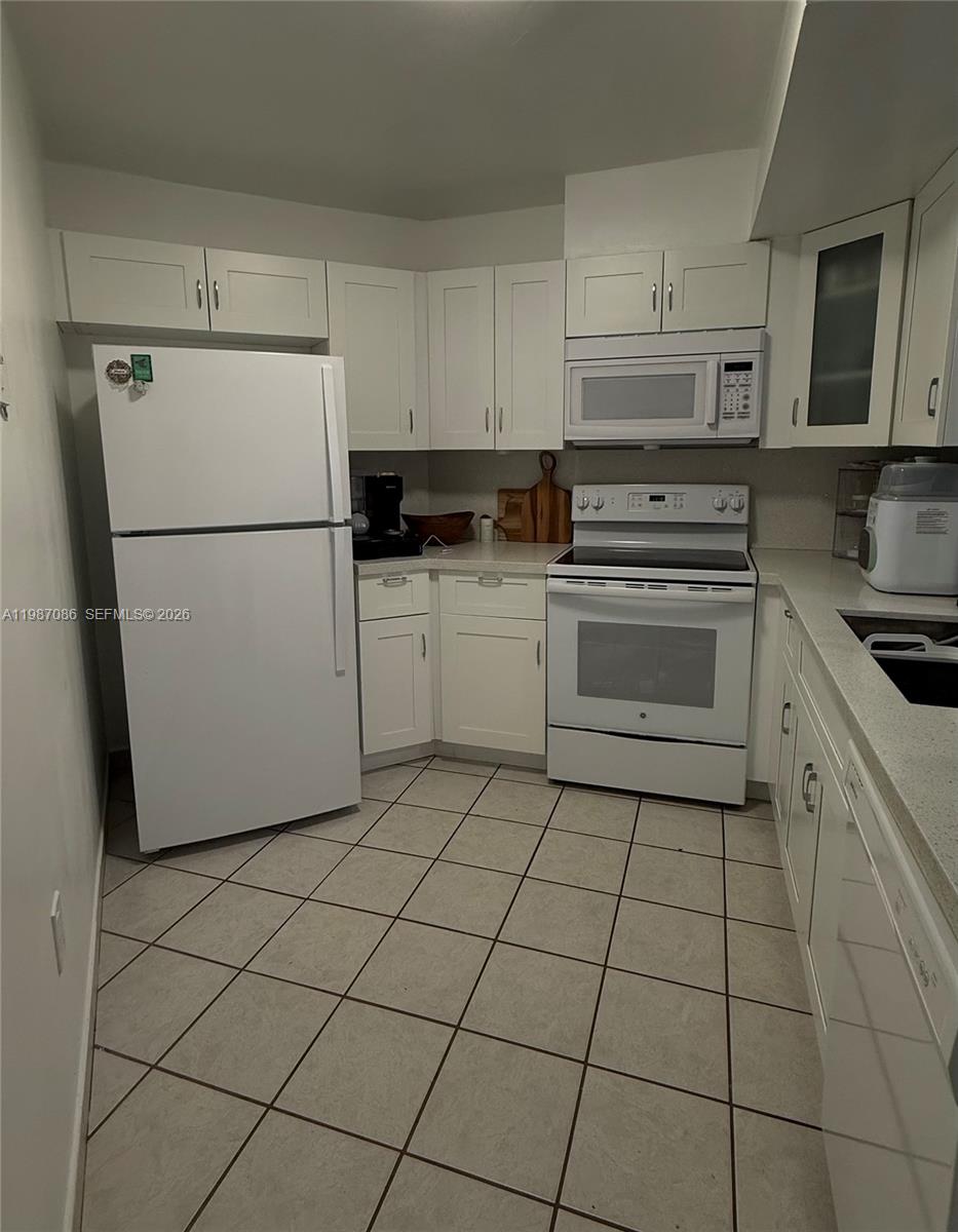 9437 Fontainebleau Blvd # 16 Unit: 110-16