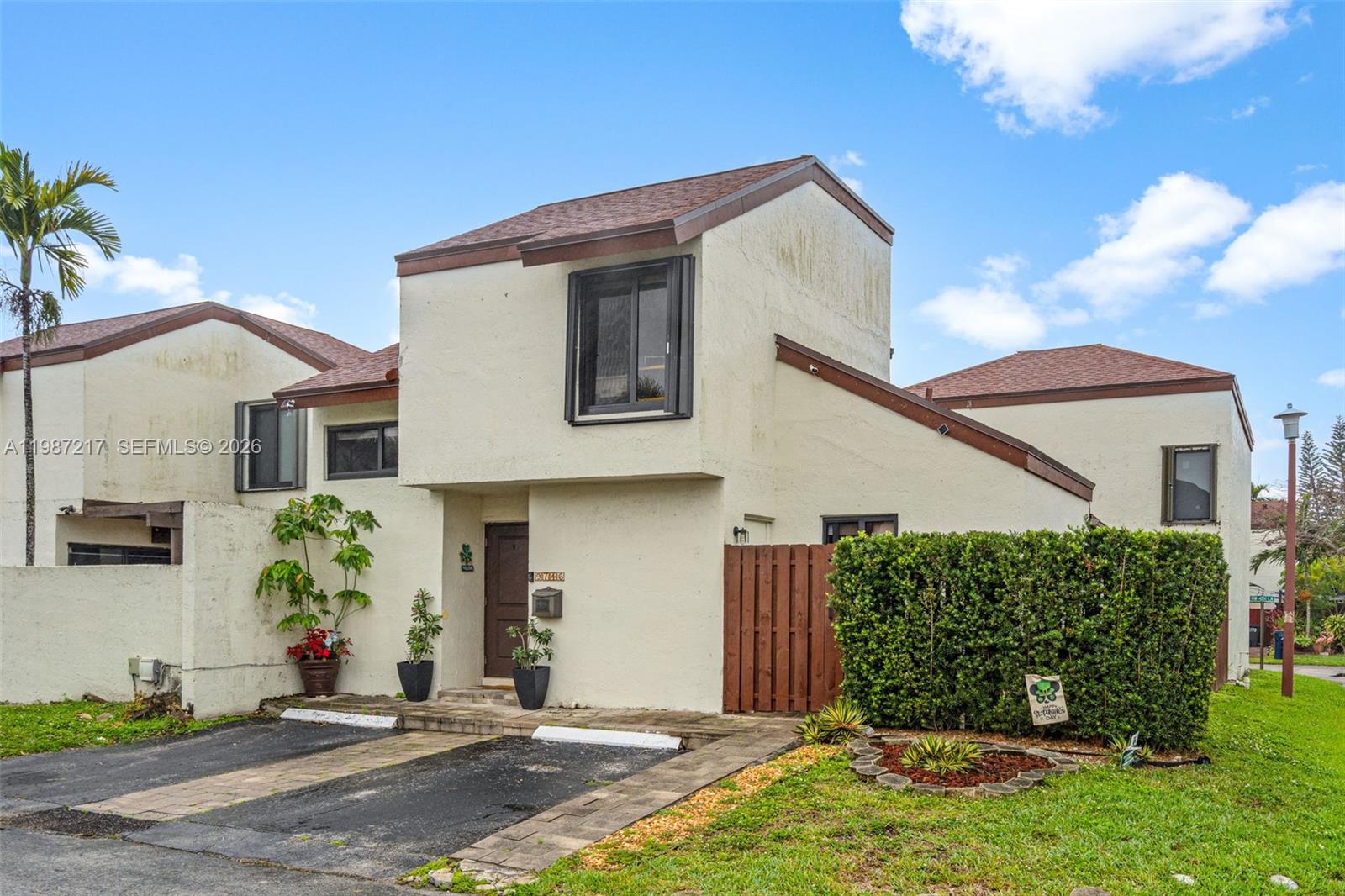 9746 NW 4th Ln # 9746