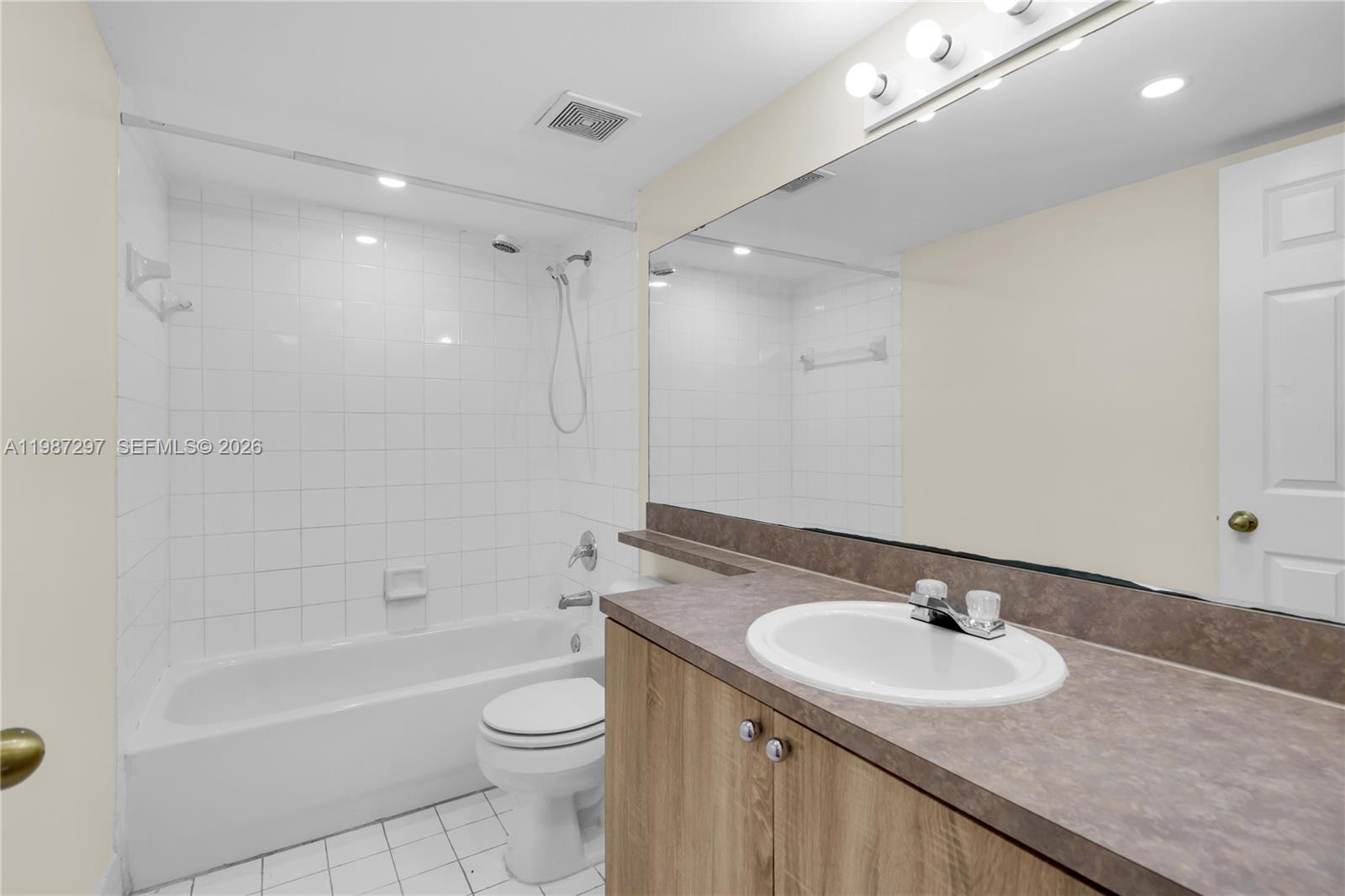 11185 SW 6th St # 301