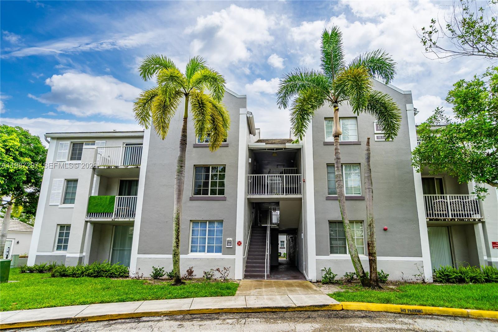 11185 SW 6th St # 301