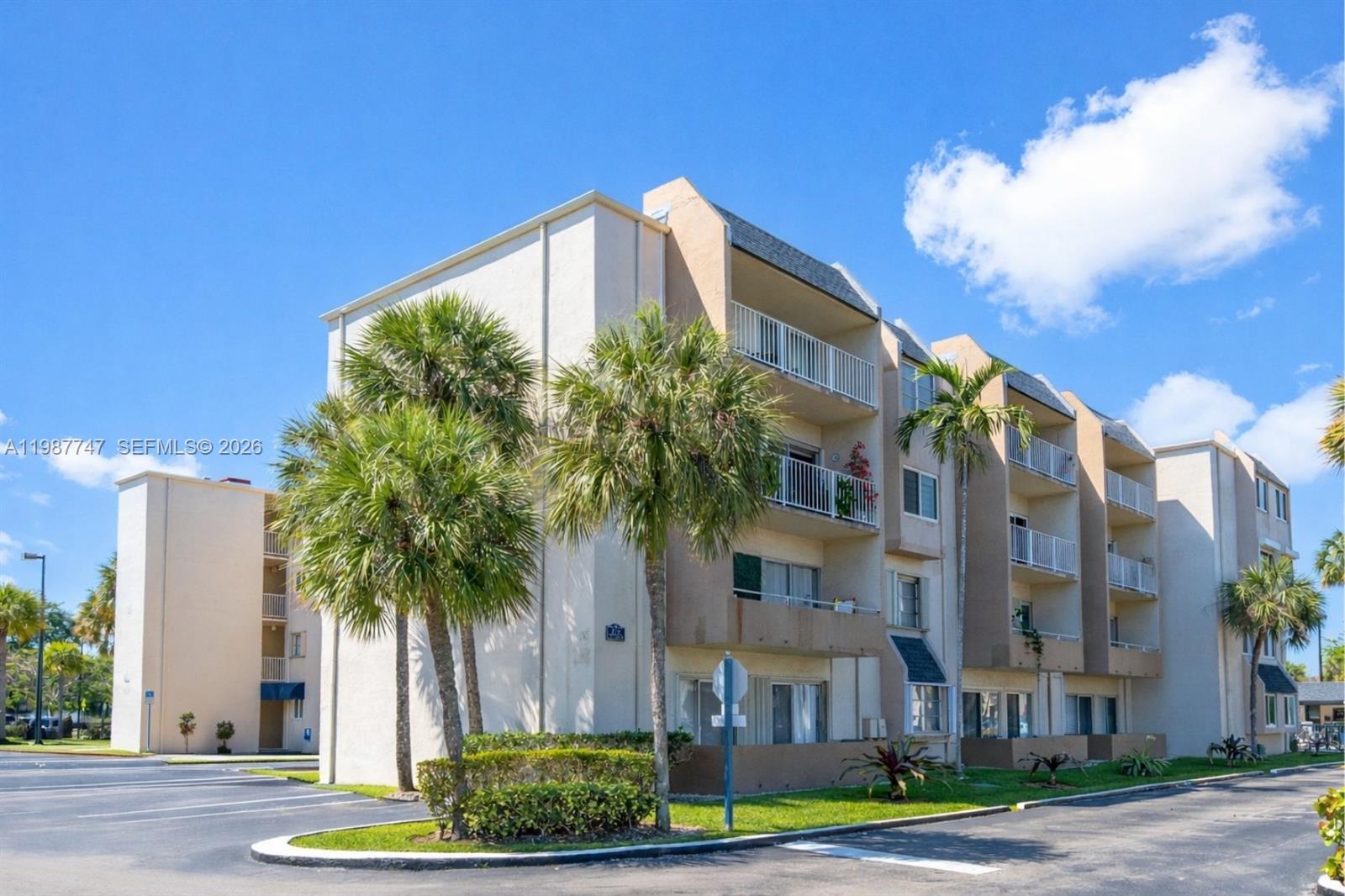 7765 SW 86th St # 303 Unit: F2-303