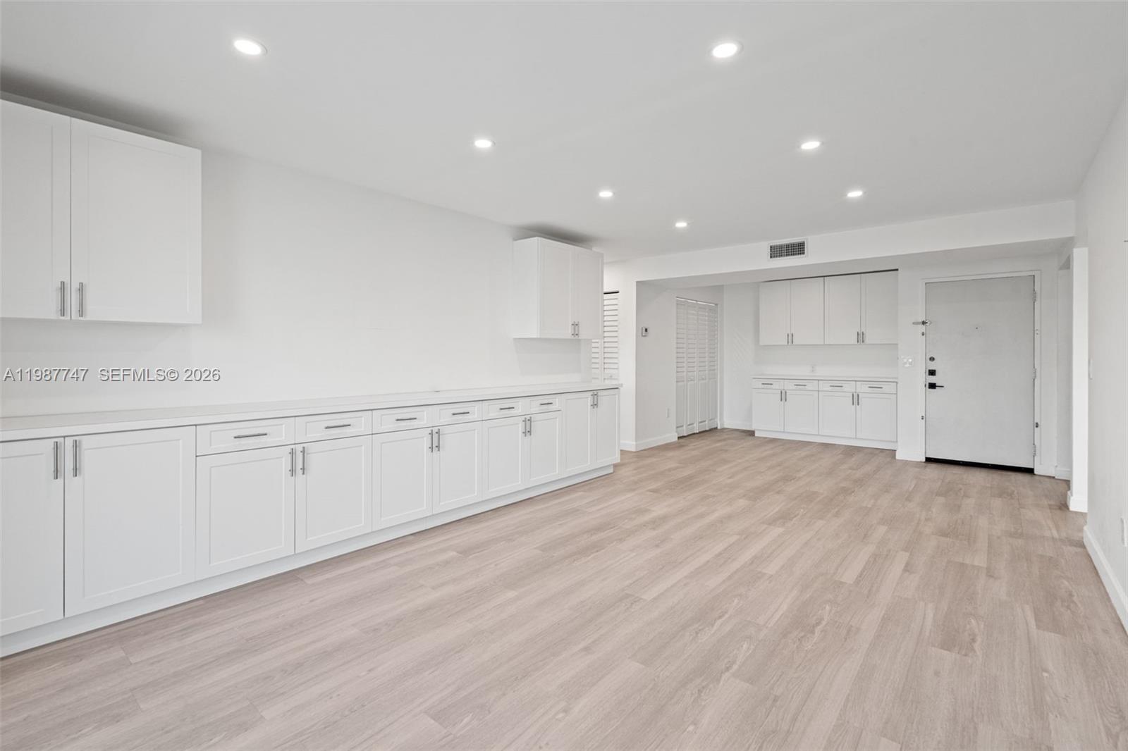 7765 SW 86th St # 303 Unit: F2-303