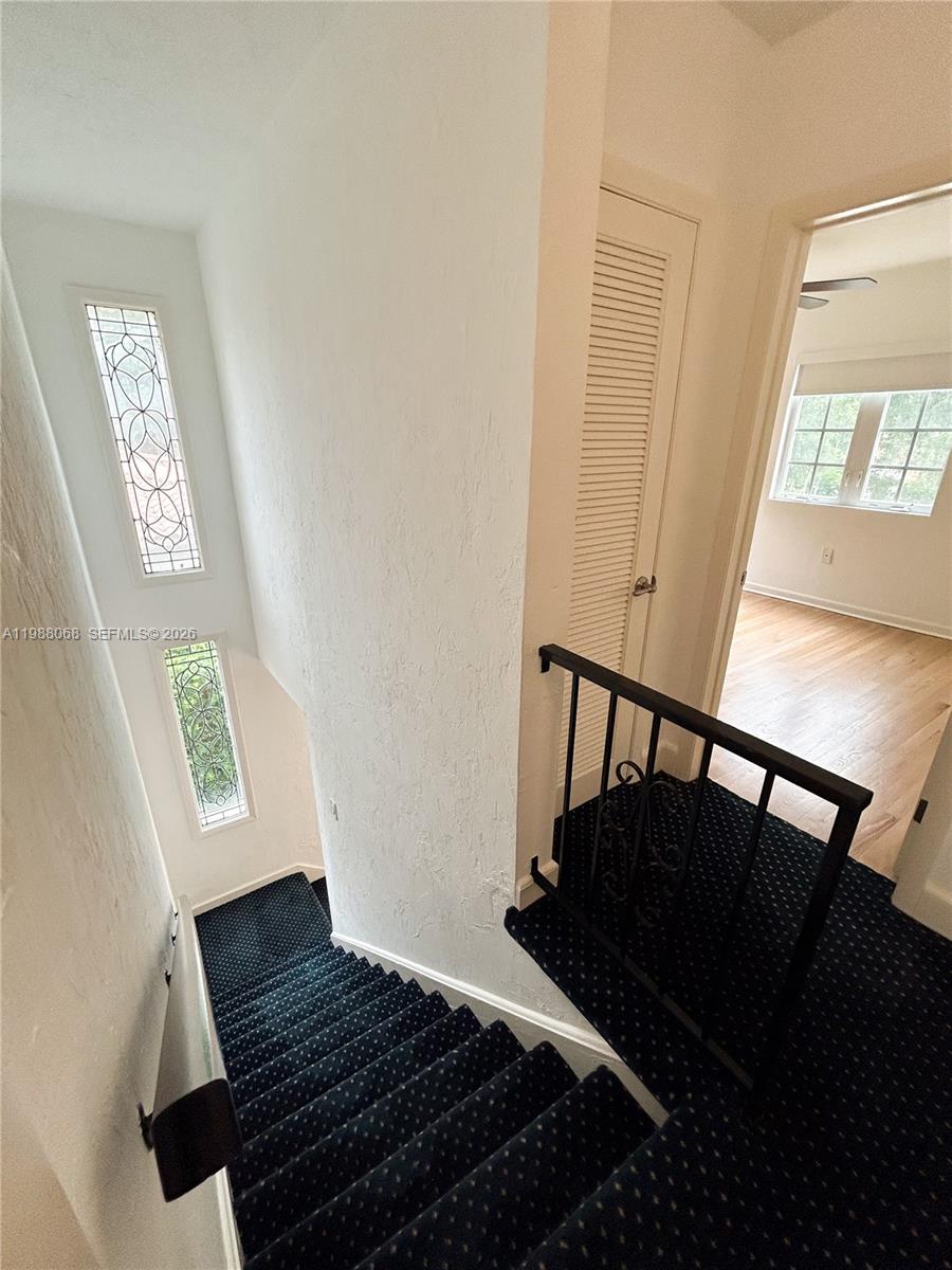2504 Alhambra Cir # 2504