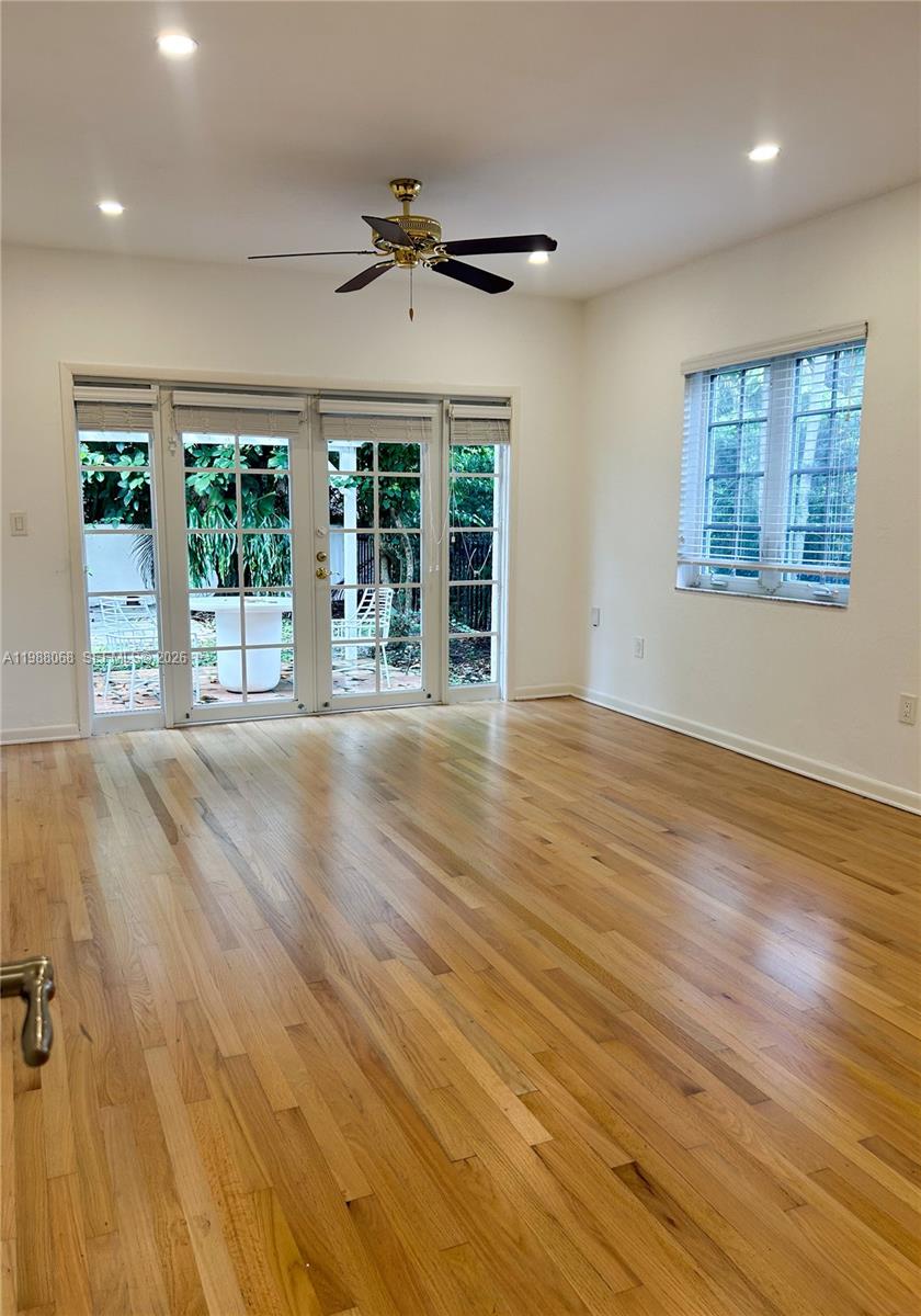 2504 Alhambra Cir # 2504