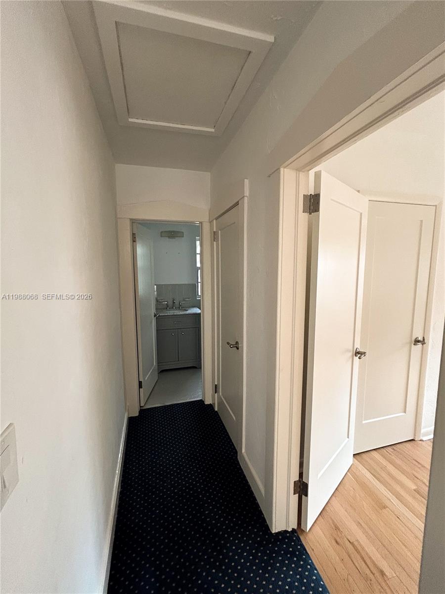 2504 Alhambra Cir # 2504