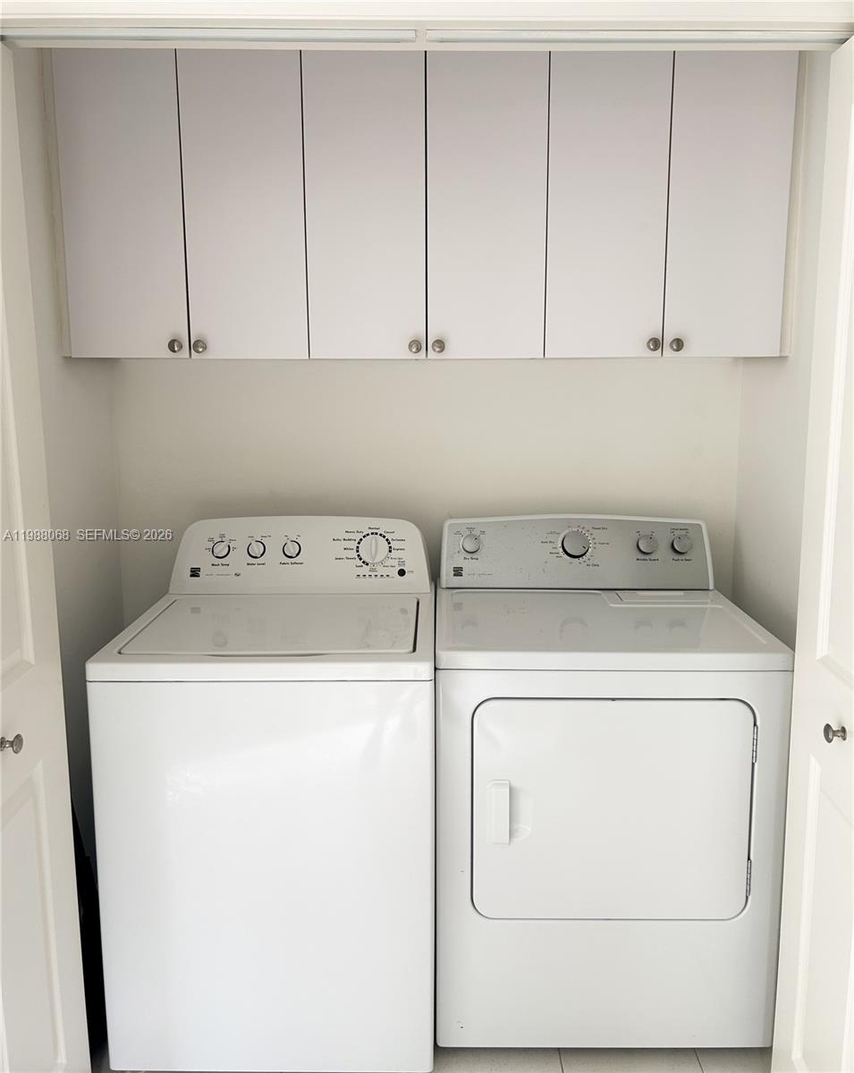 2504 Alhambra Cir # 2504