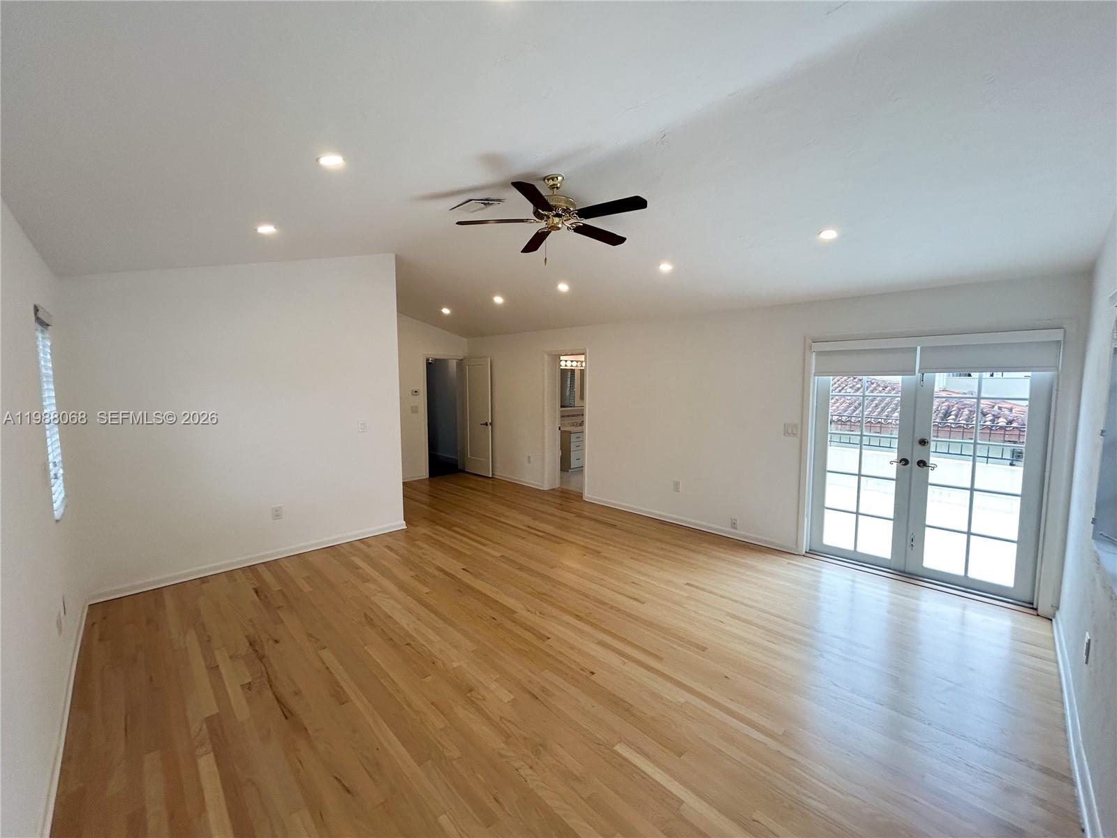 2504 Alhambra Cir # 2504