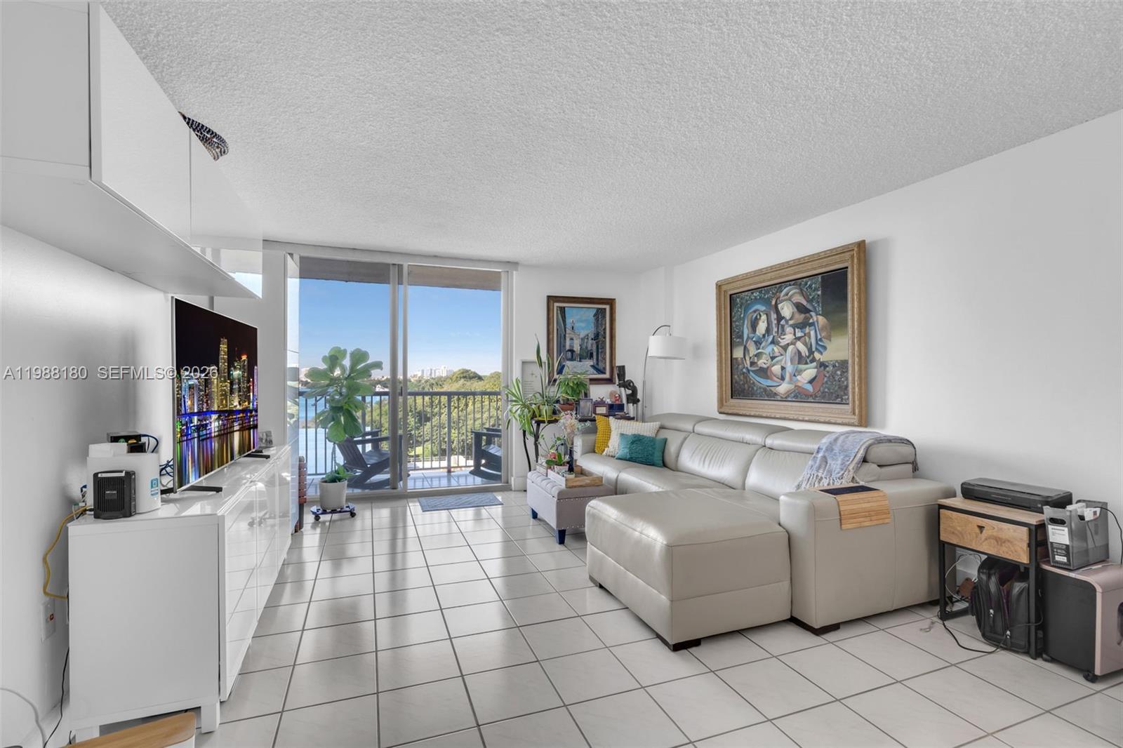 150 SE 25th Rd # 8H