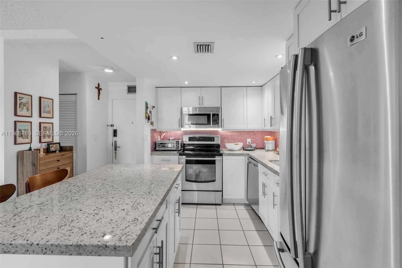 150 SE 25th Rd # 8H