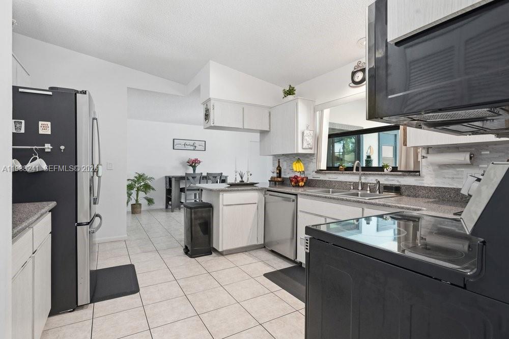 3270 Deer Lick CT