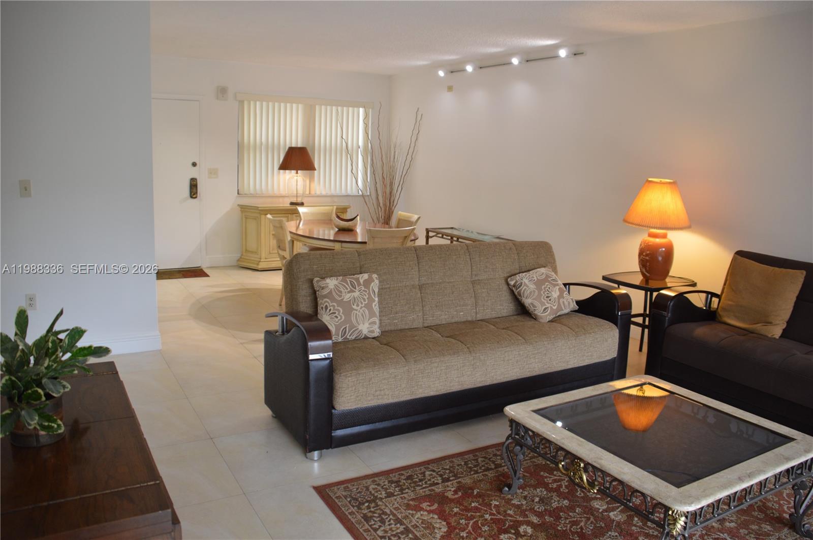 461 Ives Dairy Rd # 2 Unit: 404-2