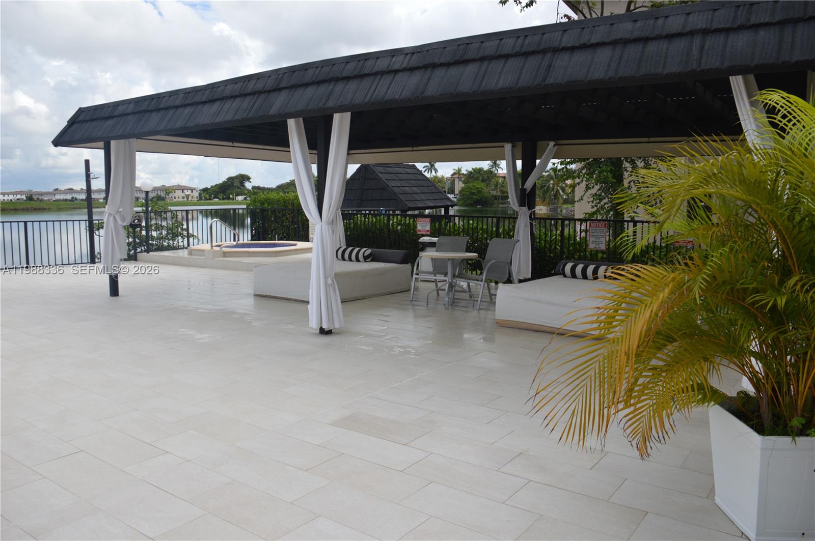 461 Ives Dairy Rd # 2 Unit: 404-2